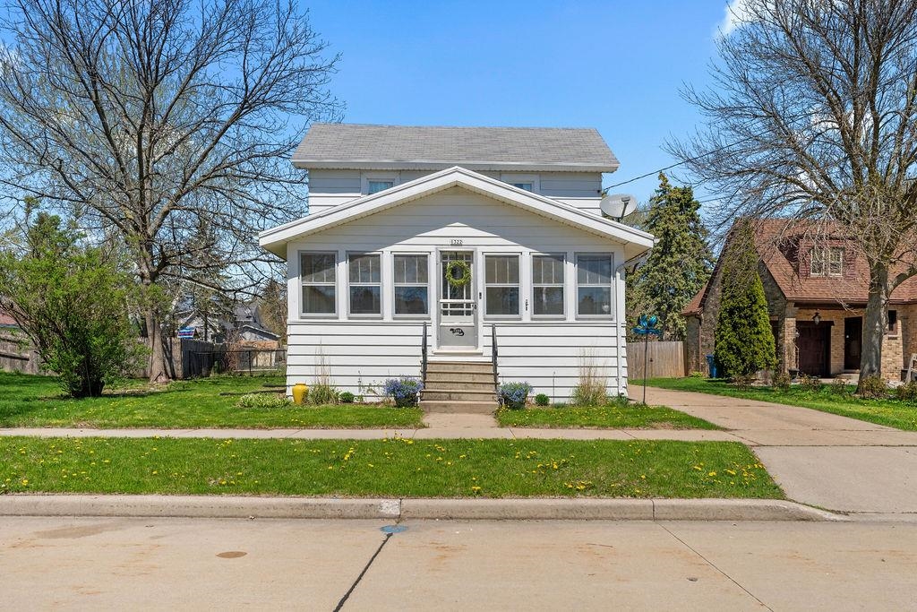 1322 OTTER Avenue