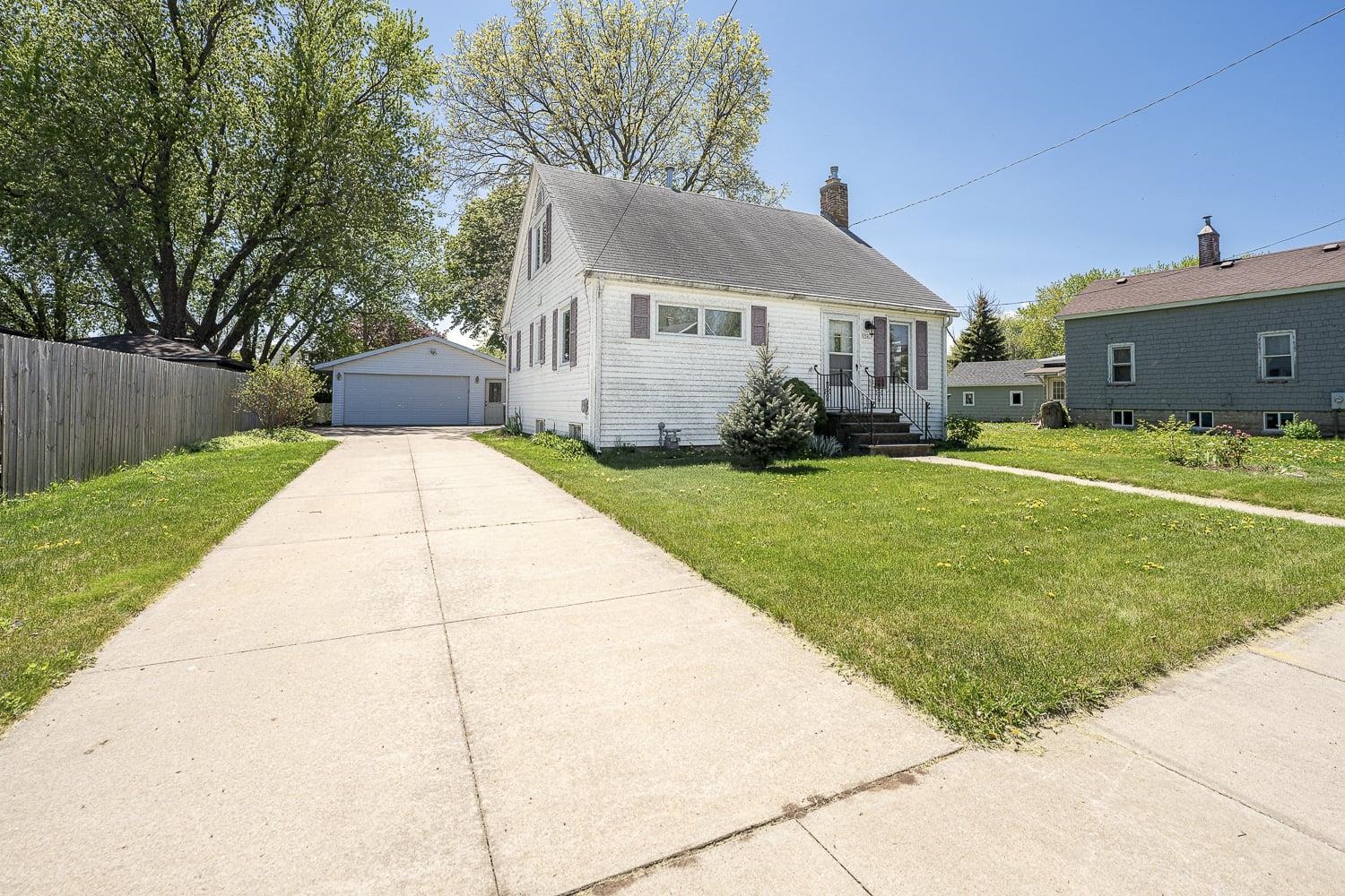 1341 OTTER Avenue