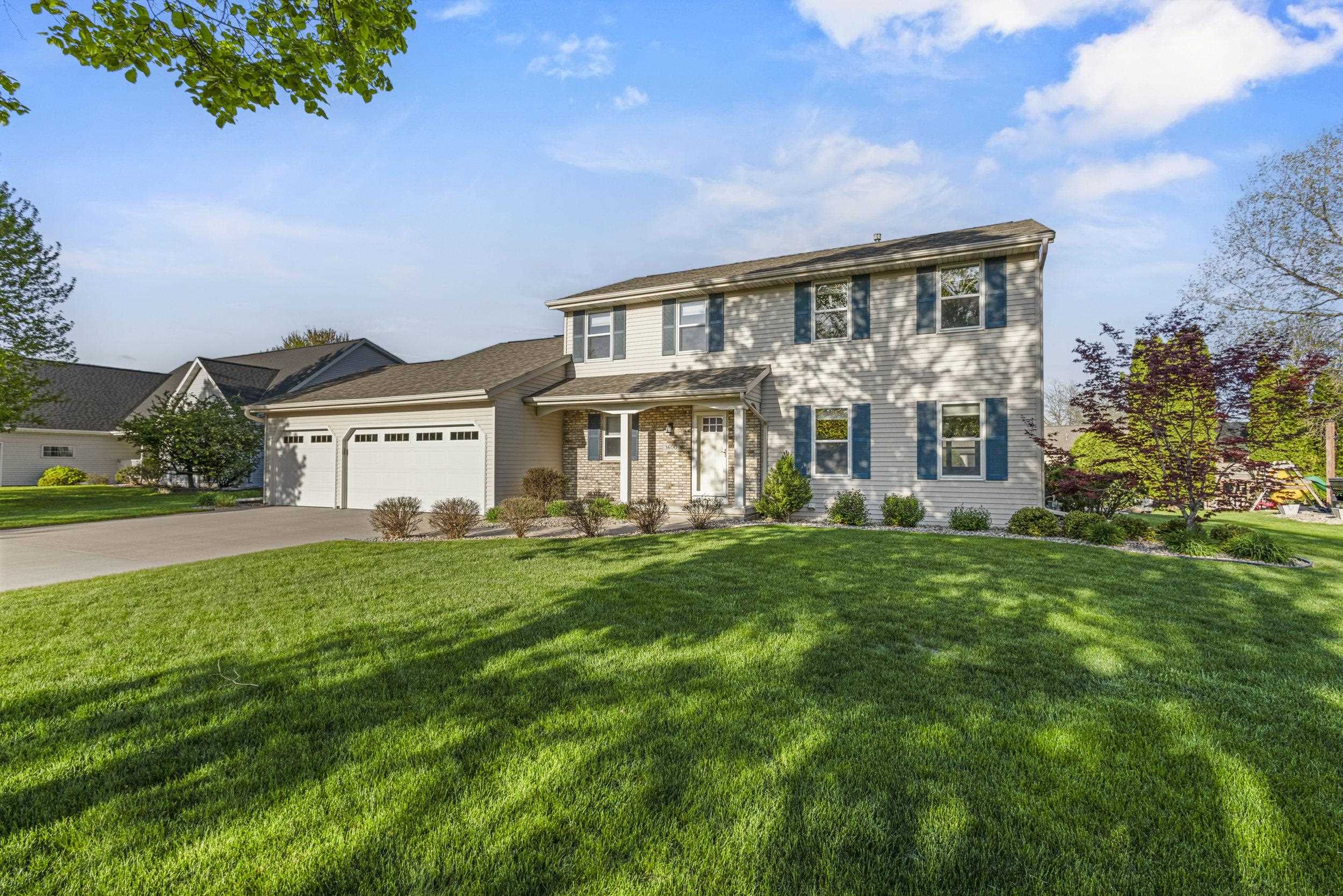3600 N MEADOWSWEET Lane