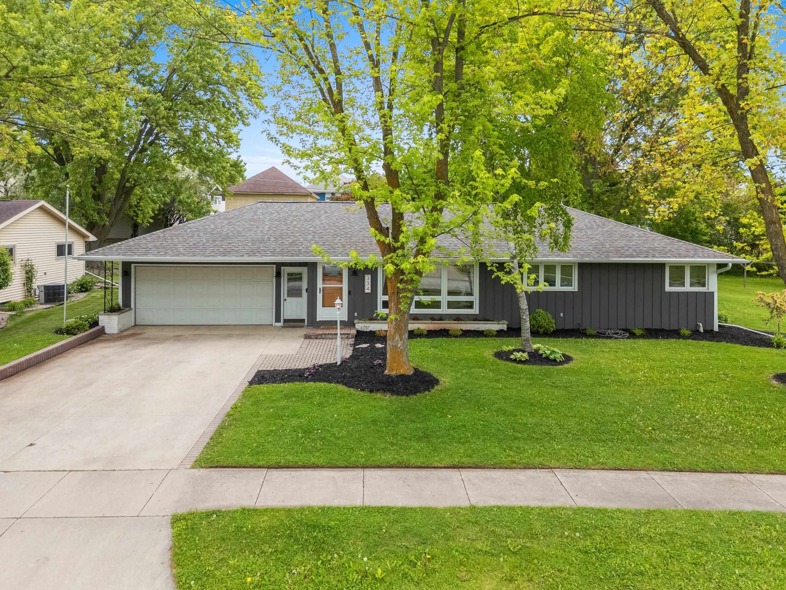 334 LEE Avenue