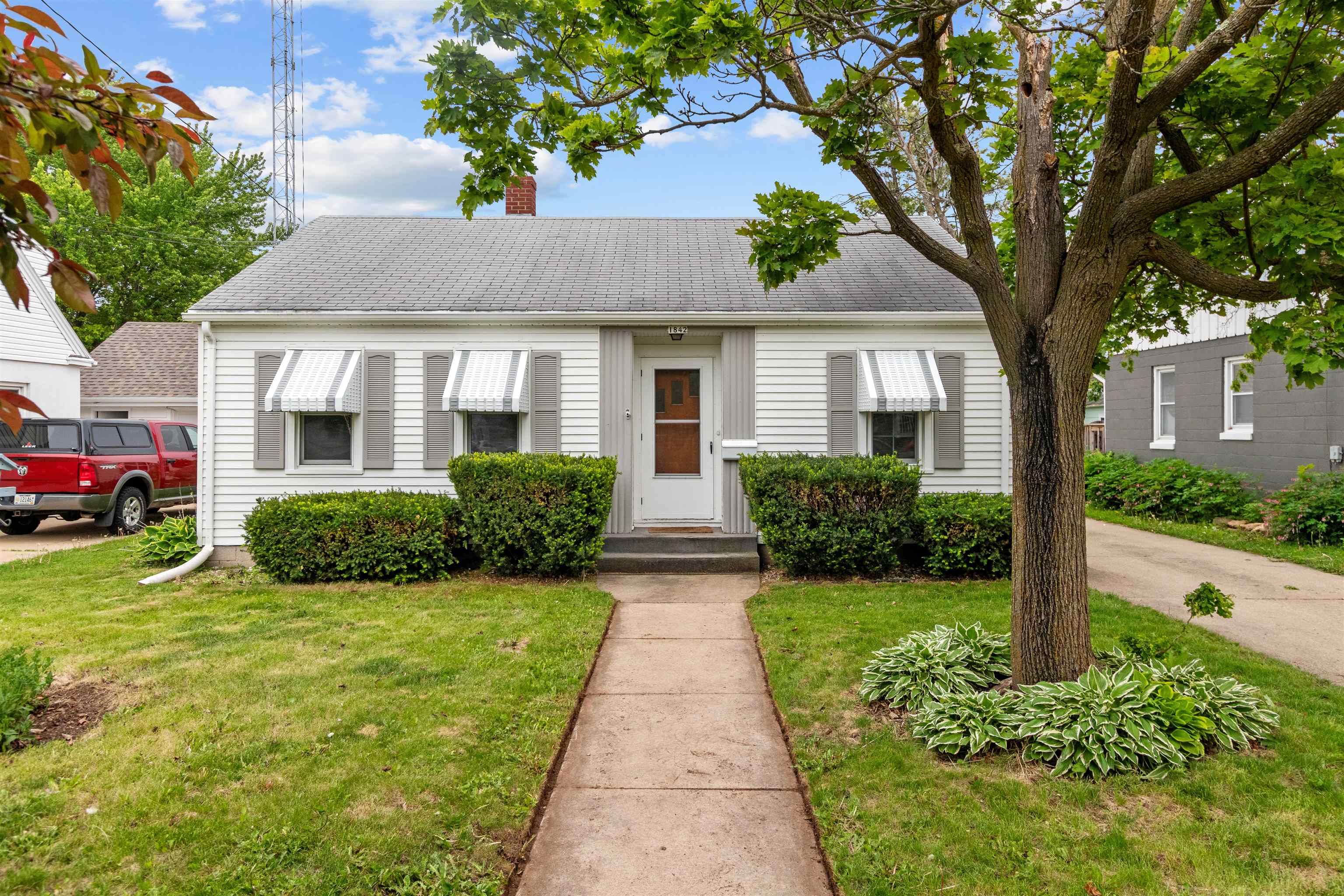 1842 OHIO Street