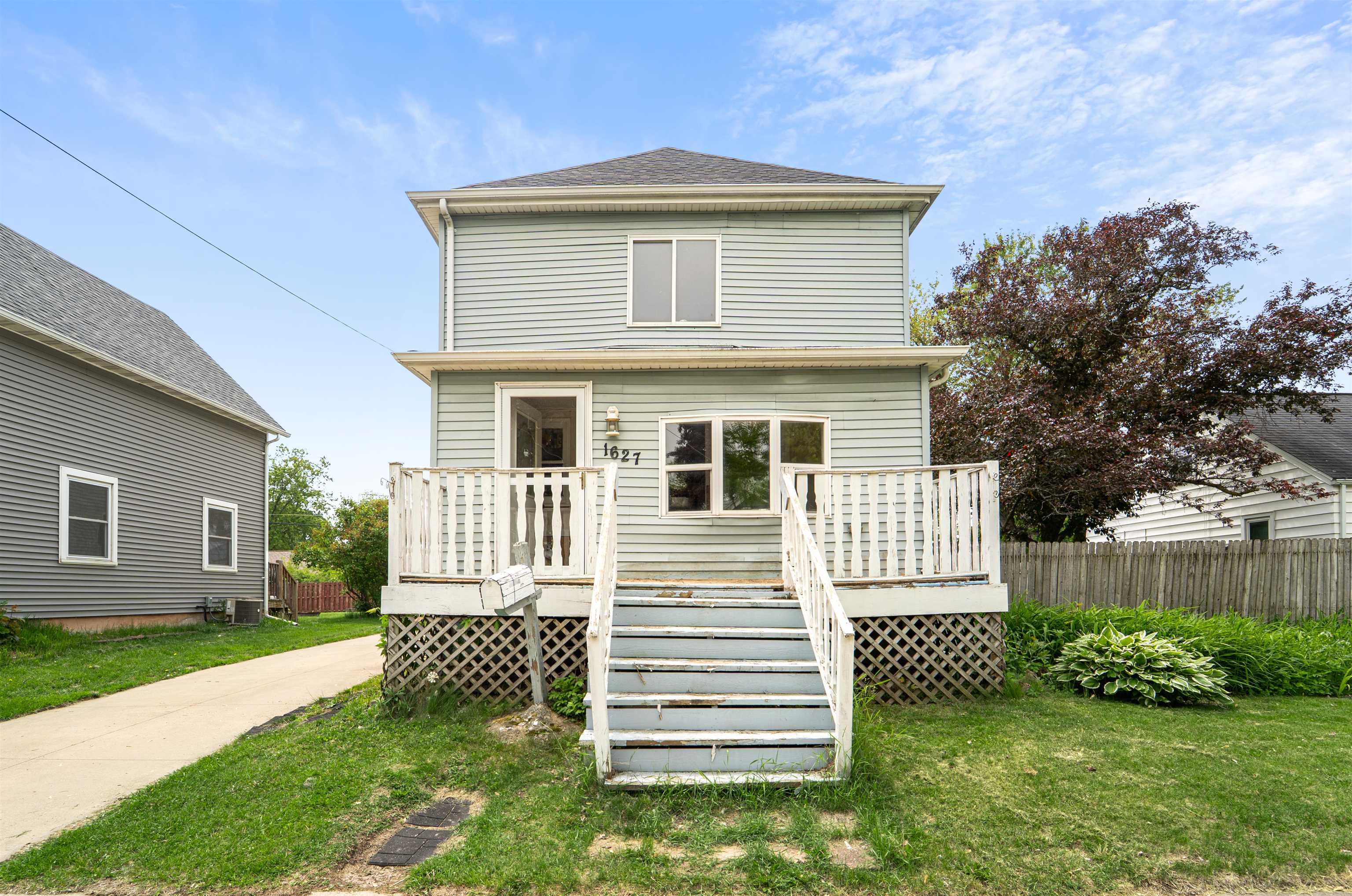 1627 W ROGERS Avenue