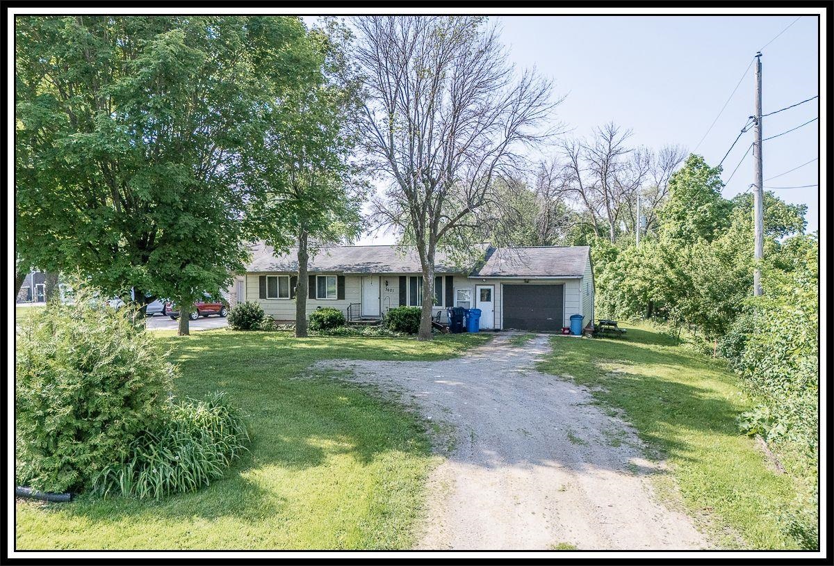 5621 COUNTY ROAD S