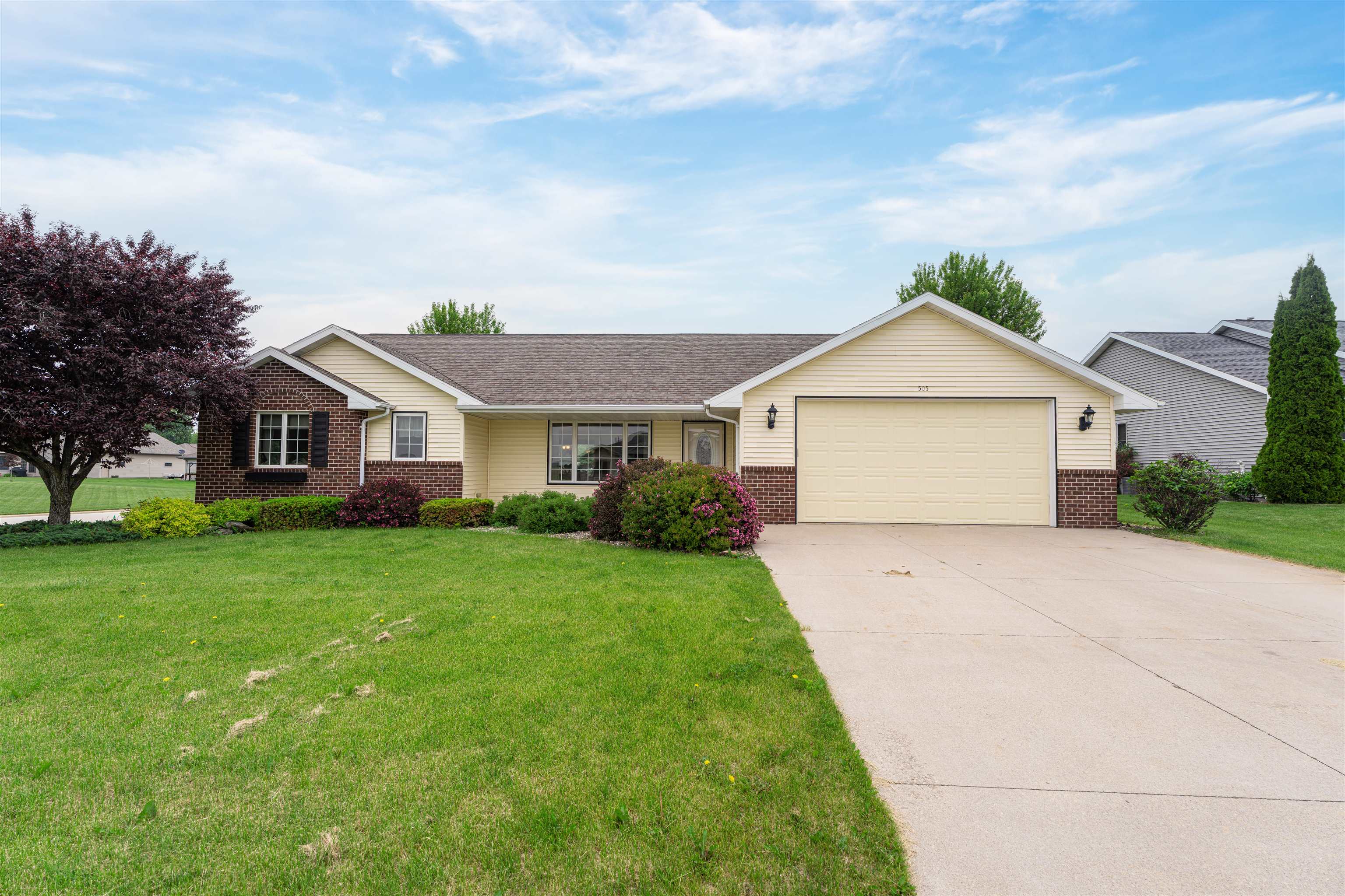 505 FIELD CREST Lane