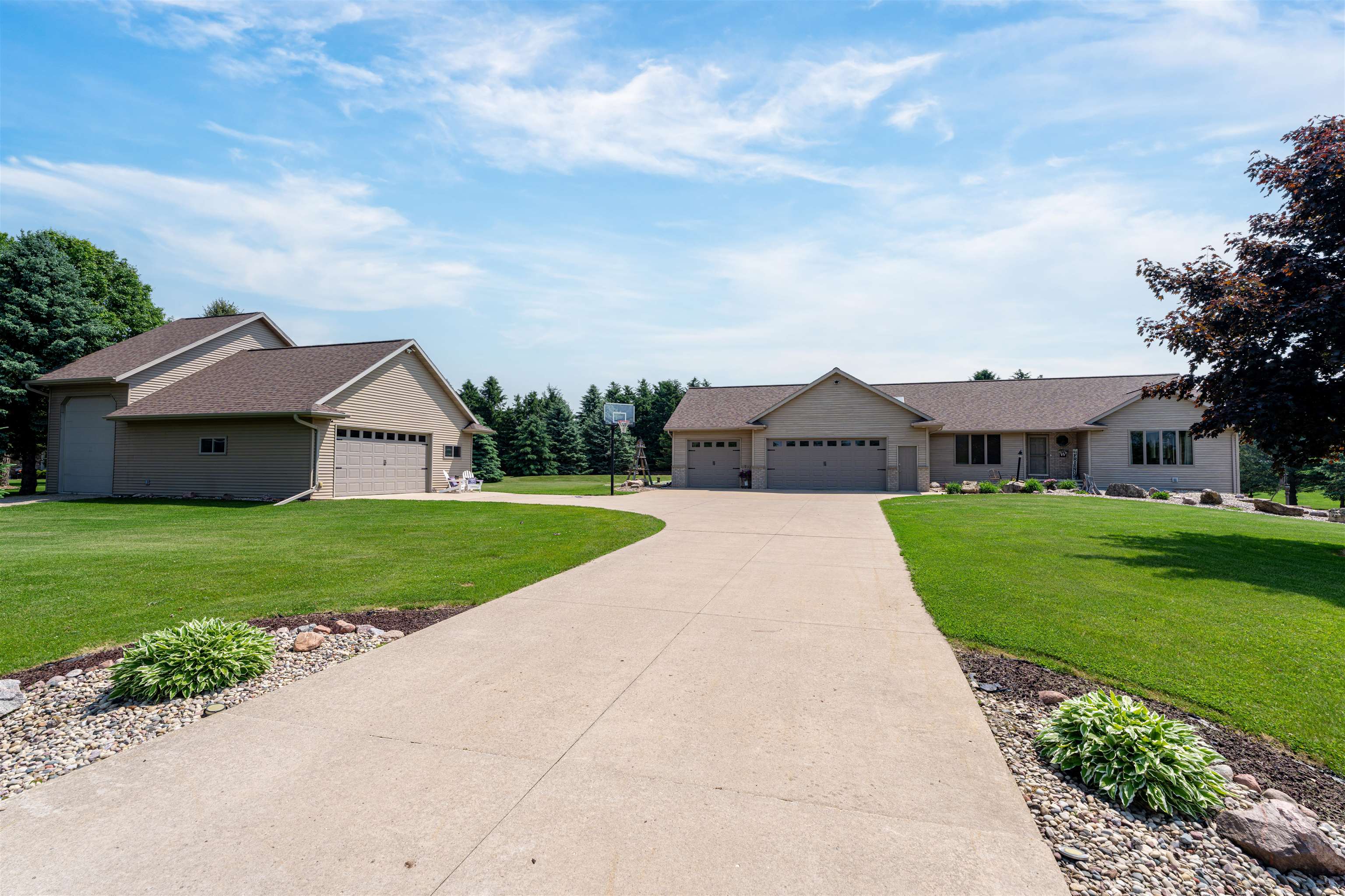 N5032 CLINTON Drive