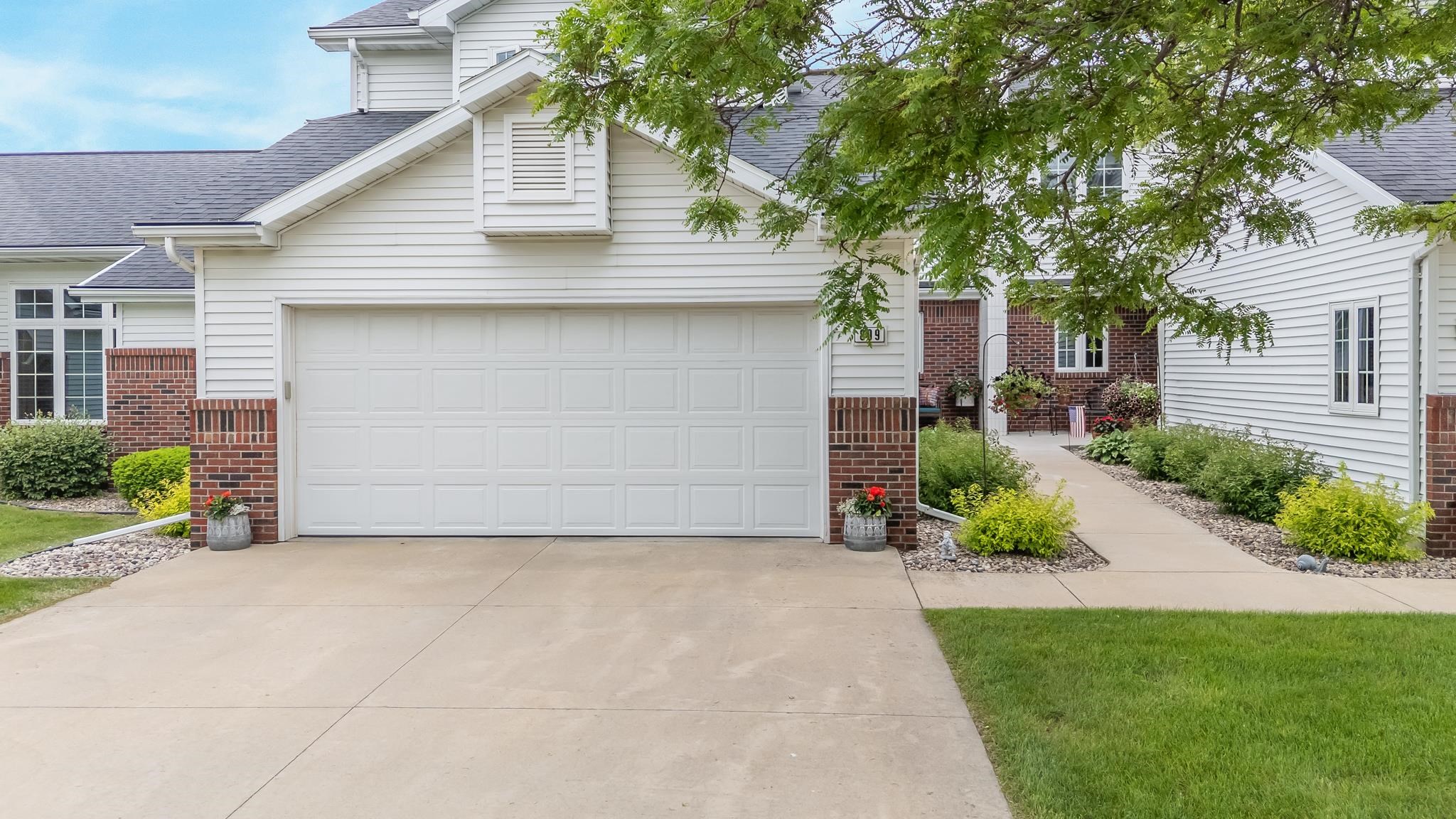809 W BENT OAK Lane Unit: 81