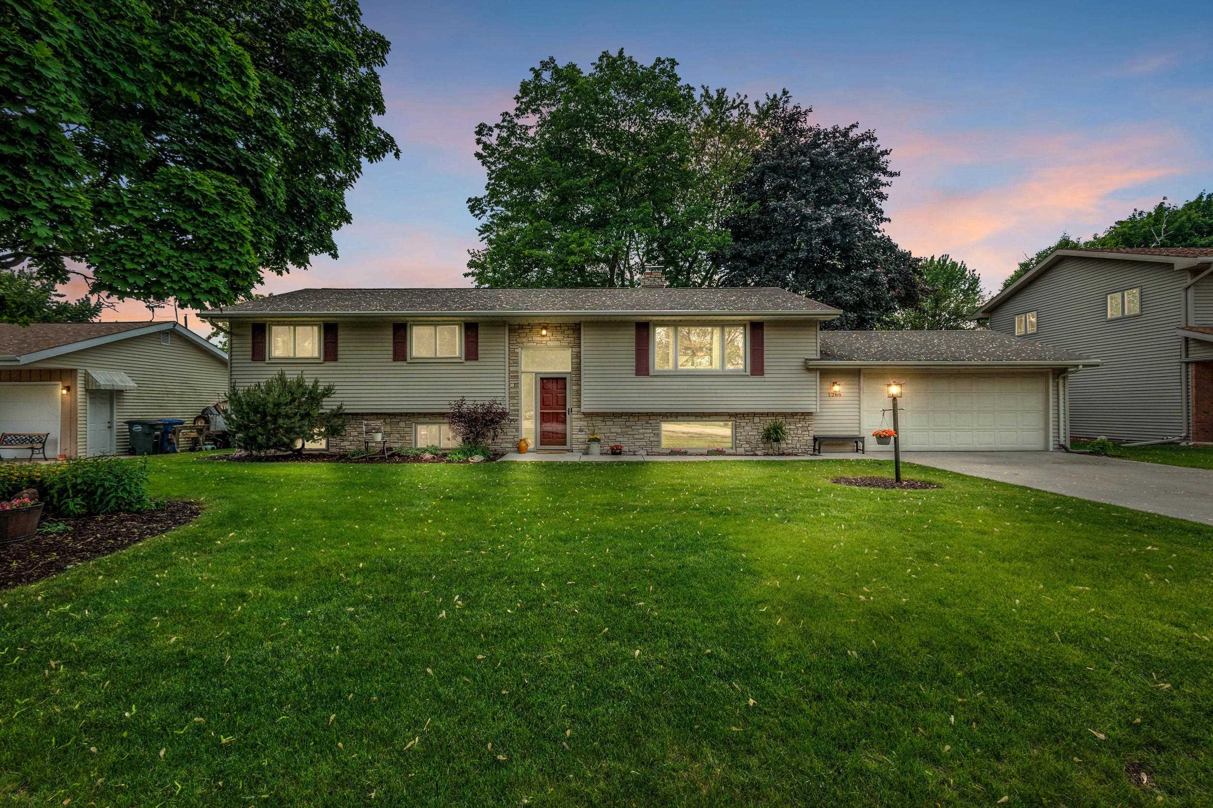 1266 HOME Avenue