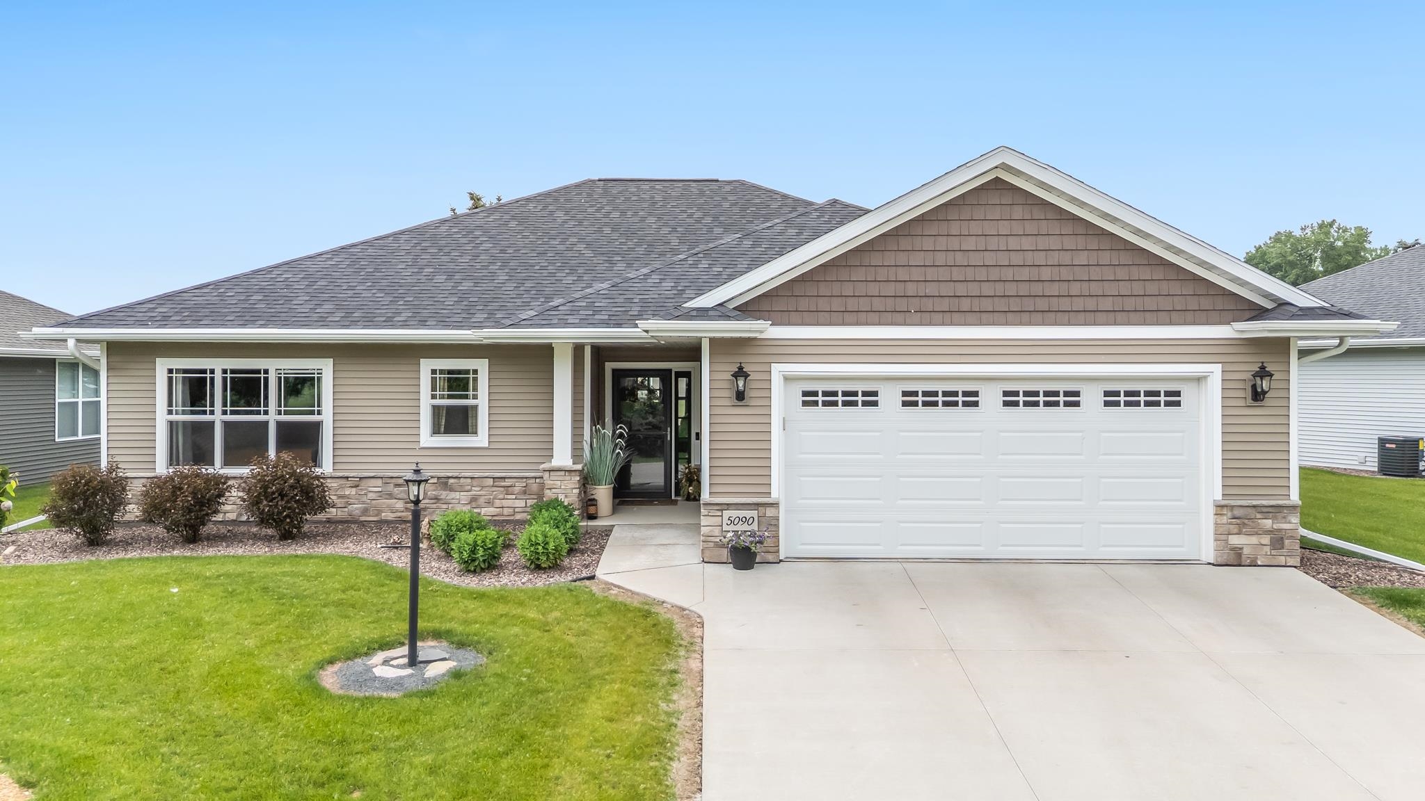 5090 N MILKWEED Trail