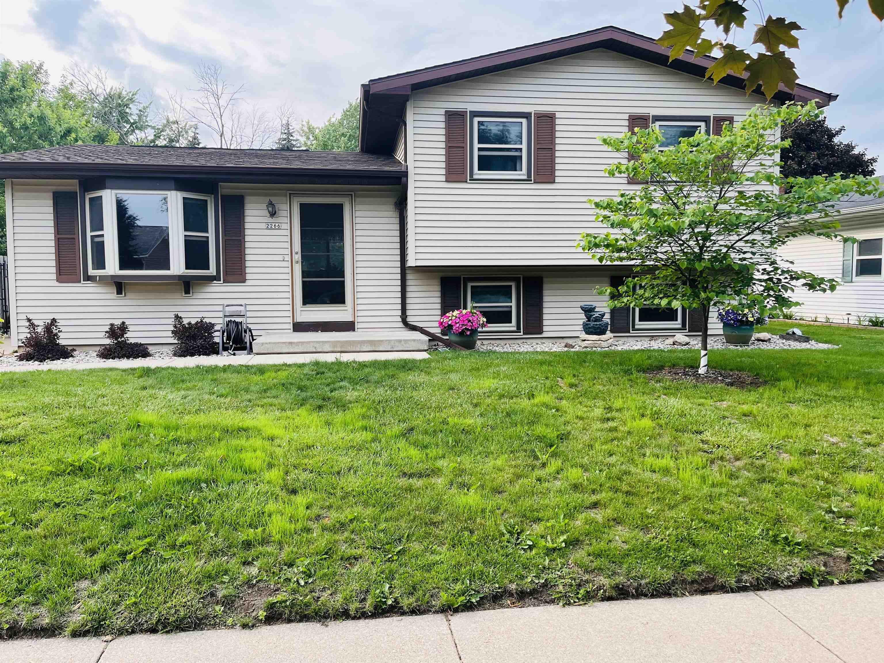 2266 ALLERTON Drive