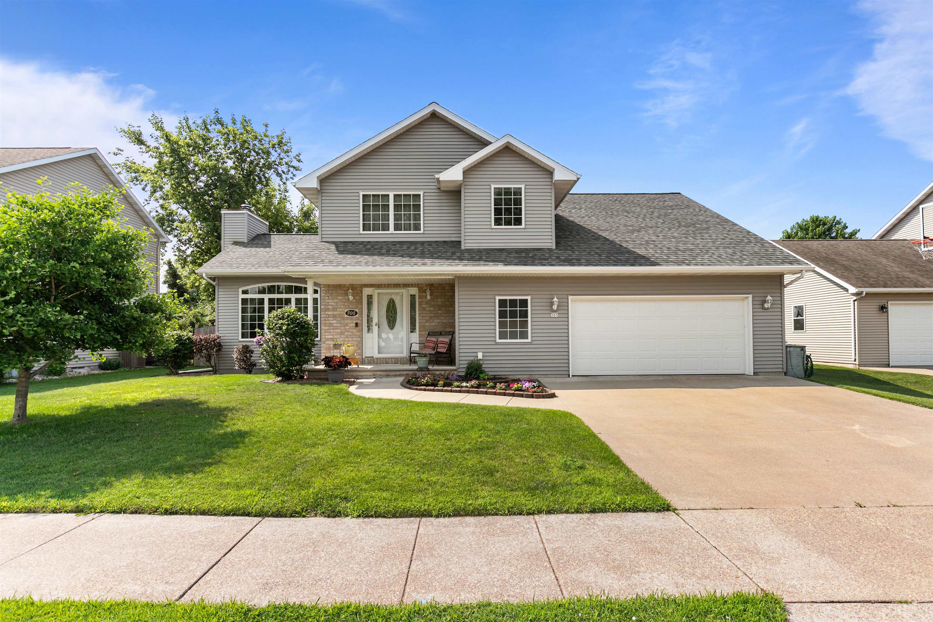 705 WEATHERSTONE Drive