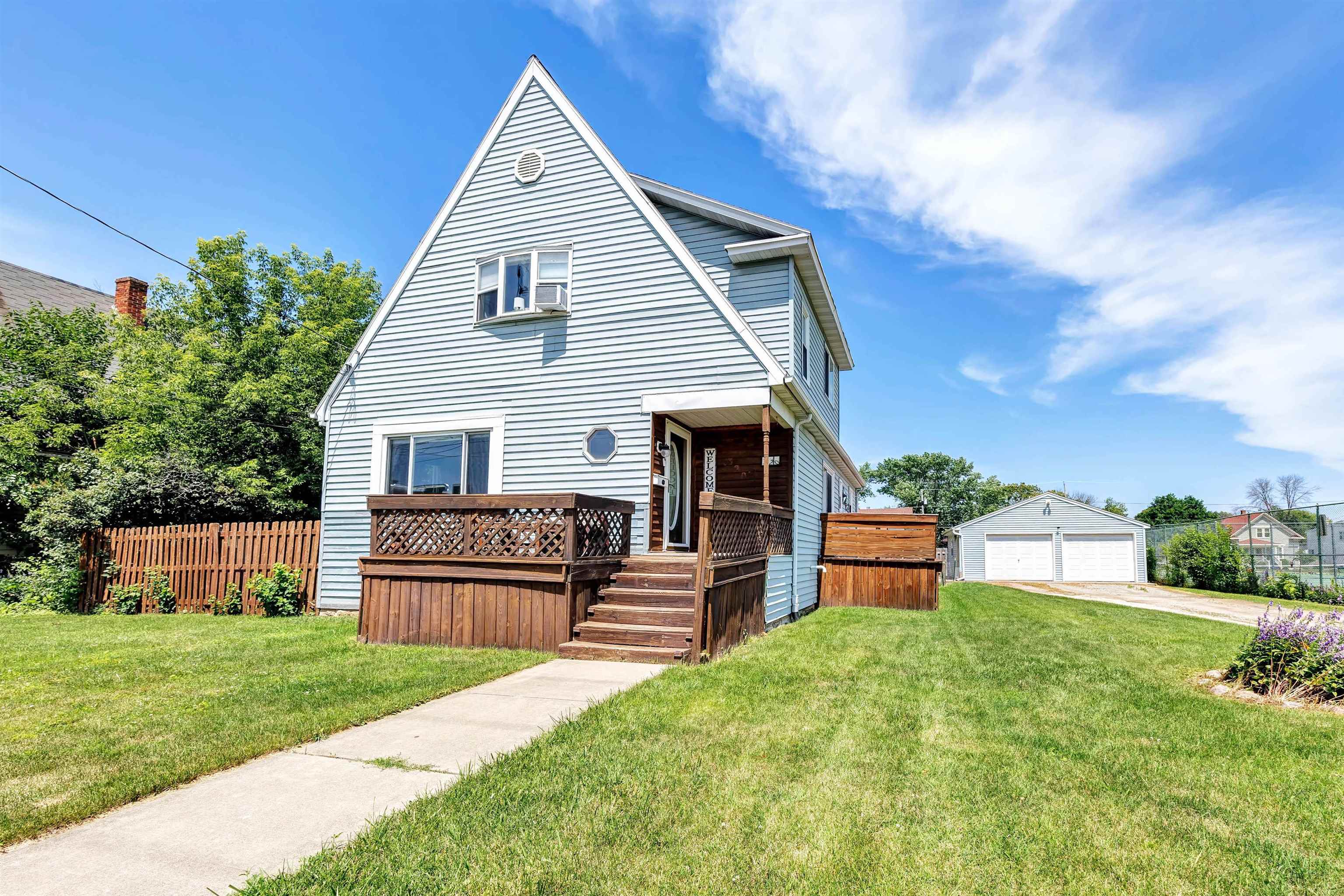 320 E FRANKLIN Avenue