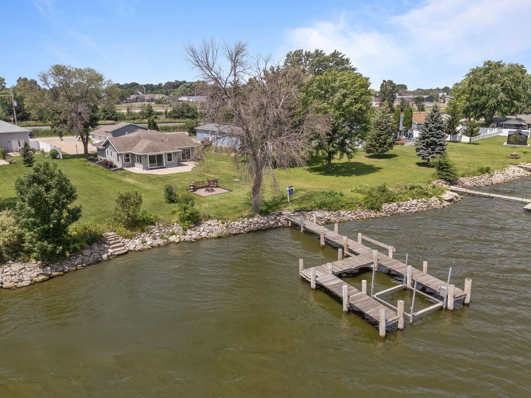 1693 W BUTTE DES MORTS BEACH Road