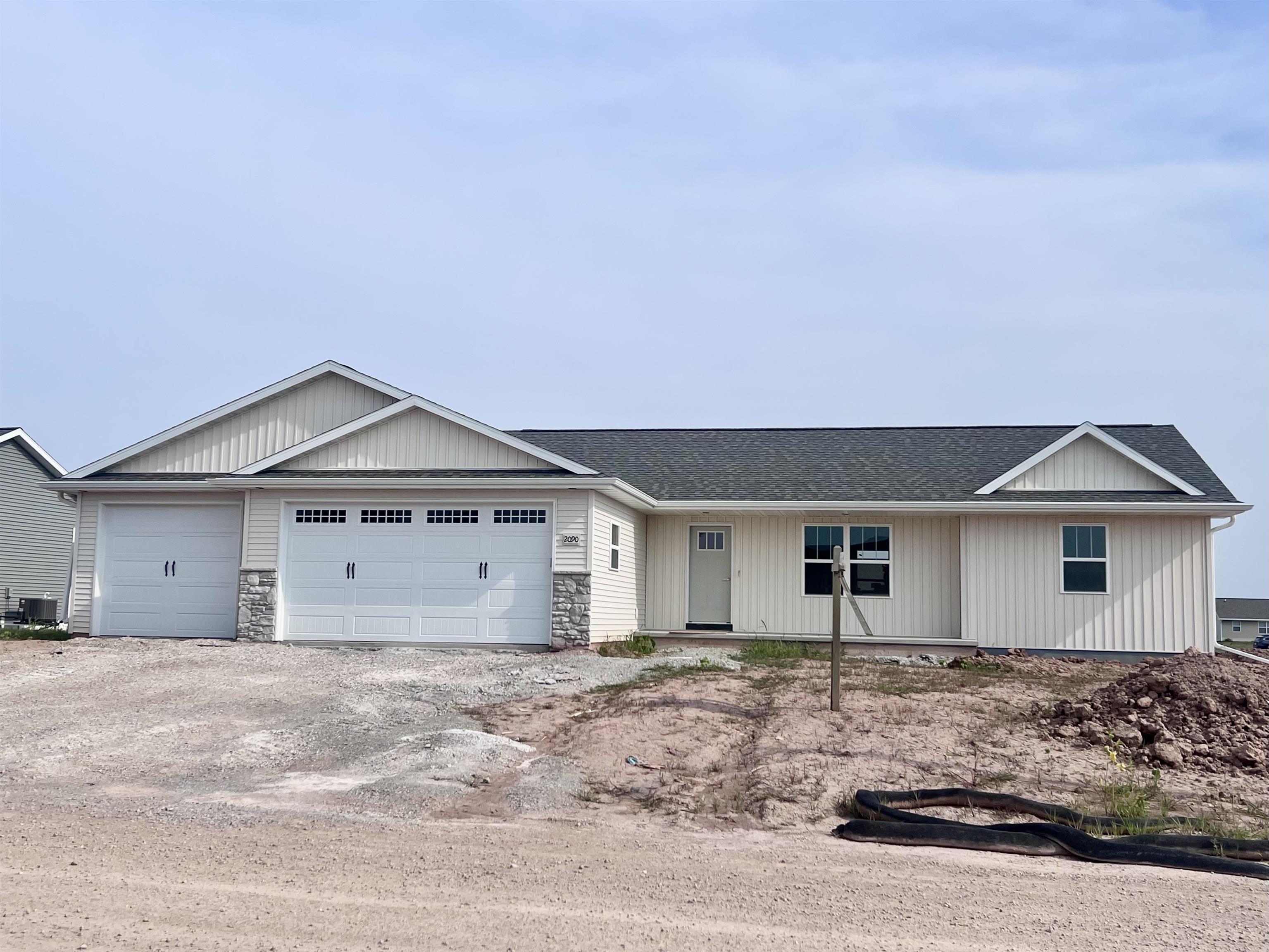 2090 RED FOX Lane