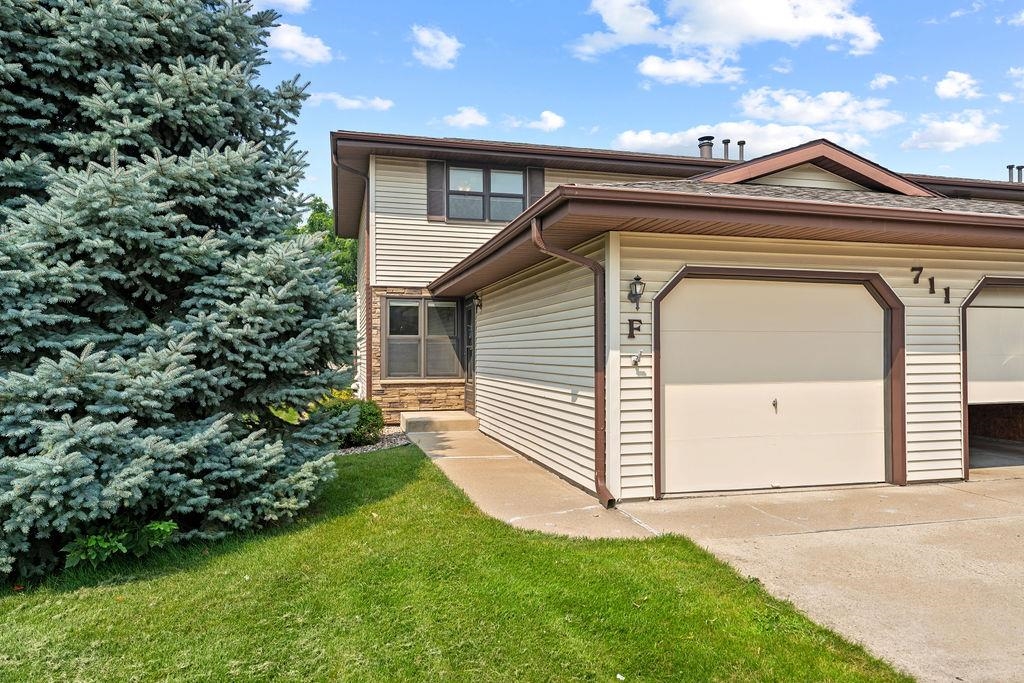 711 S OLSON Avenue Unit: F