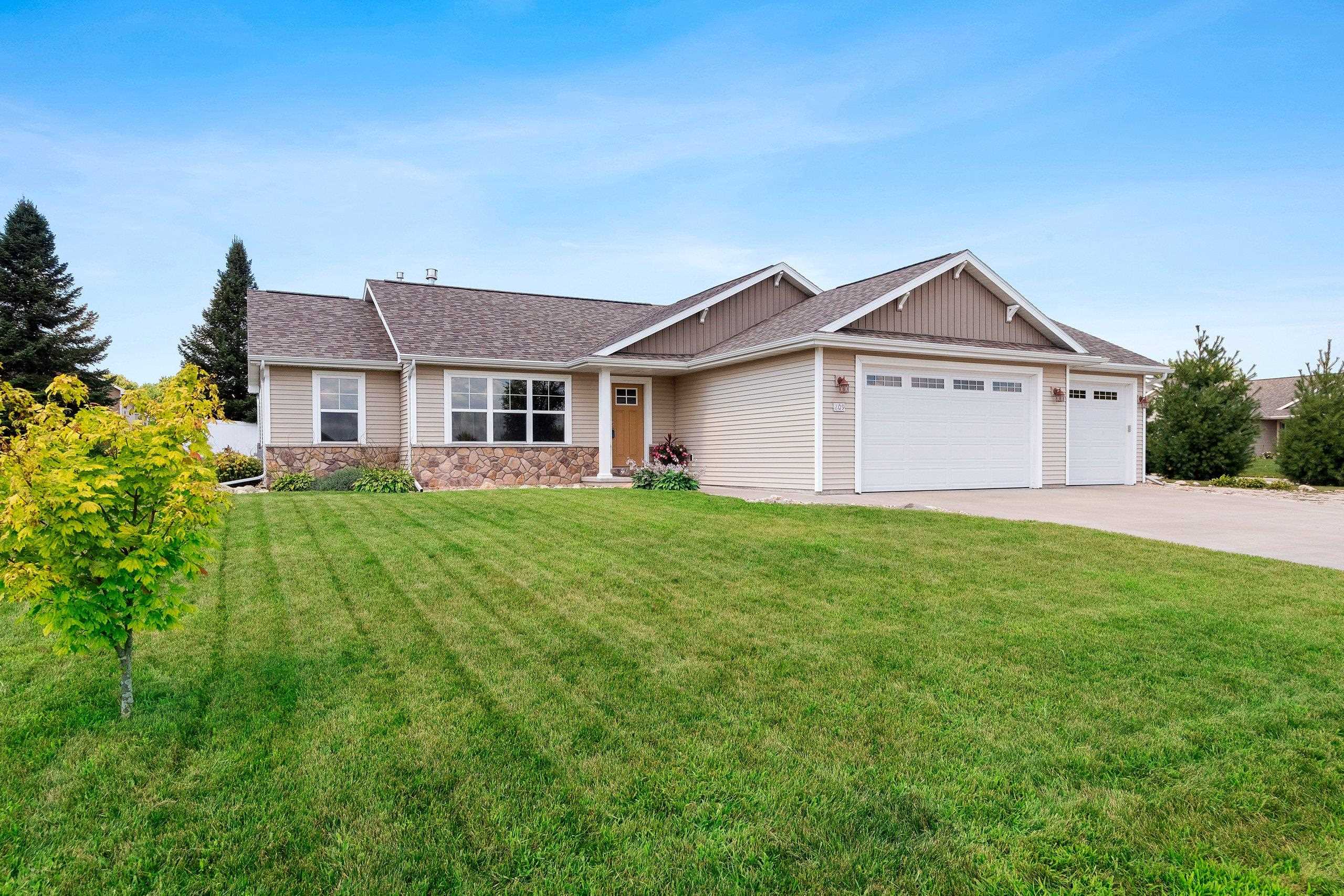 209 HOWARD Drive
