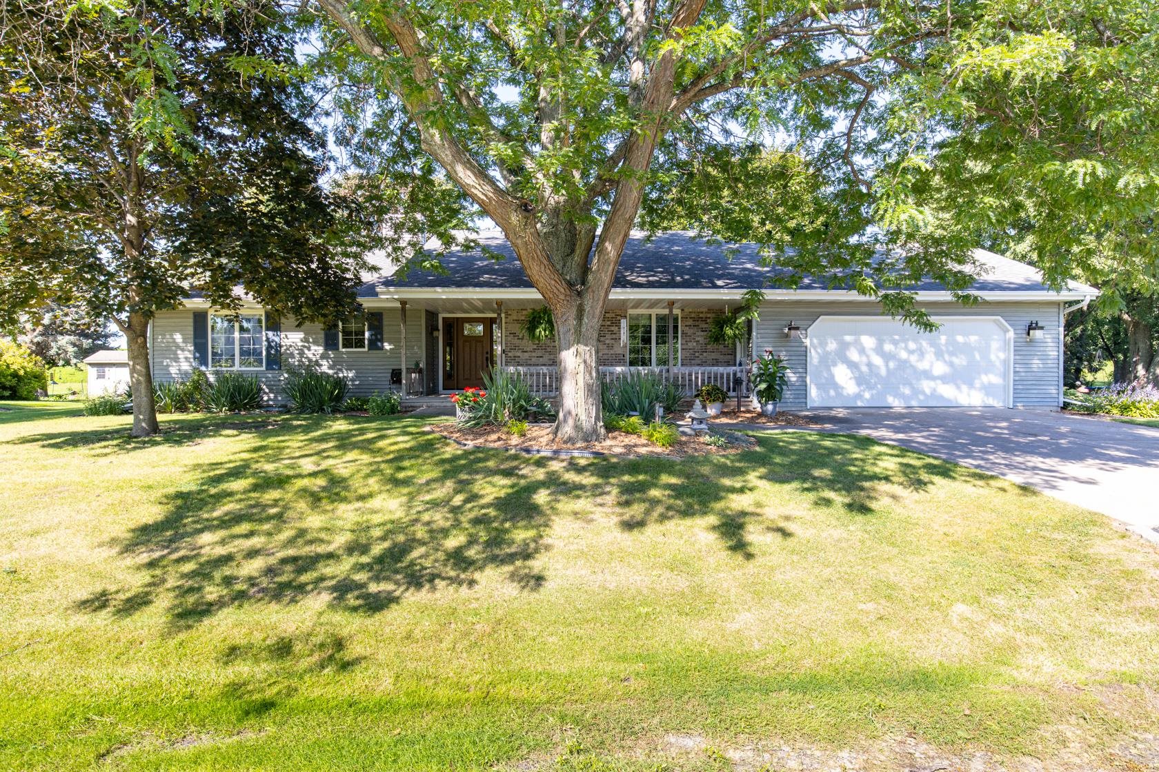 4095 WESTERN Drive