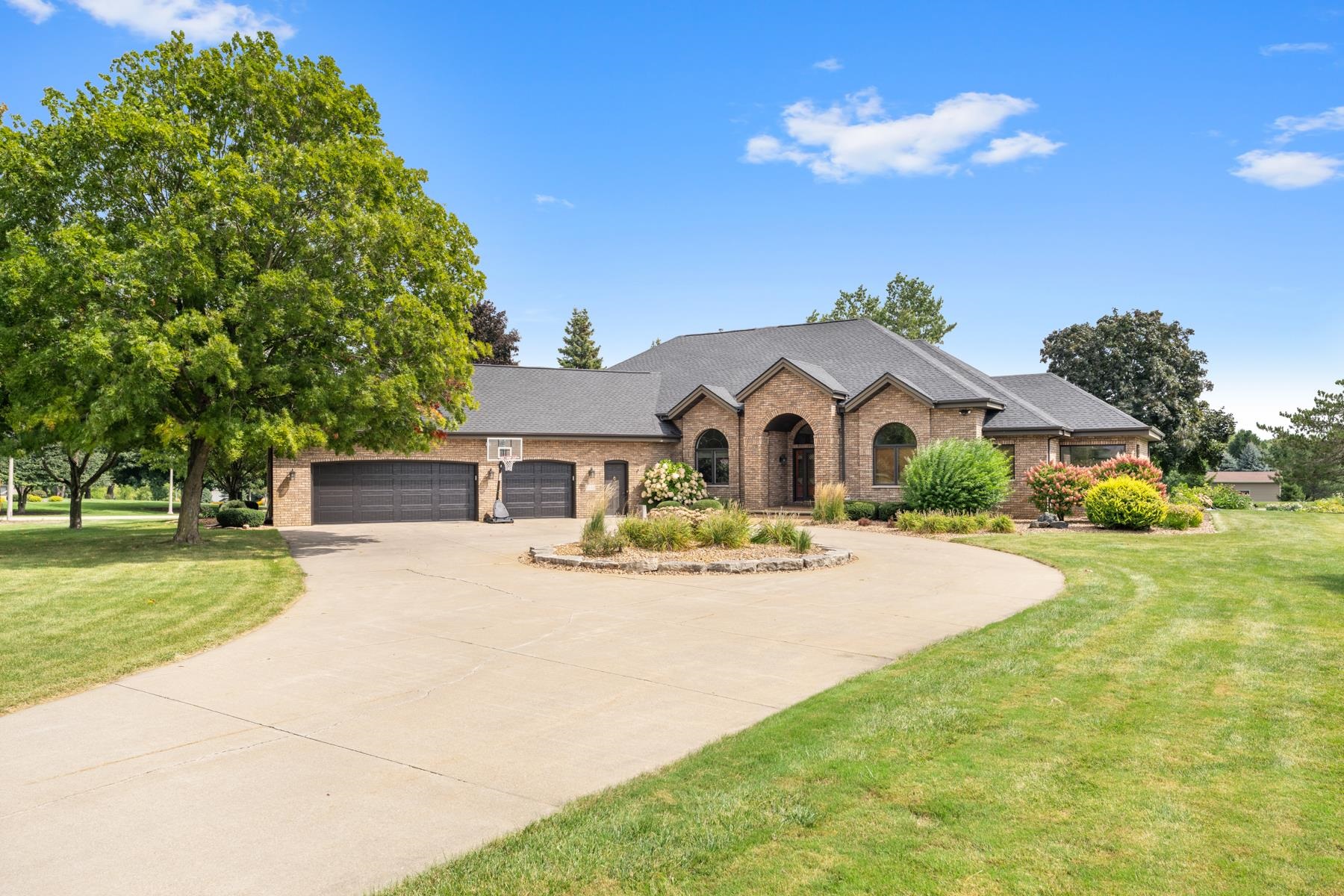 4490 STONEWOOD Drive