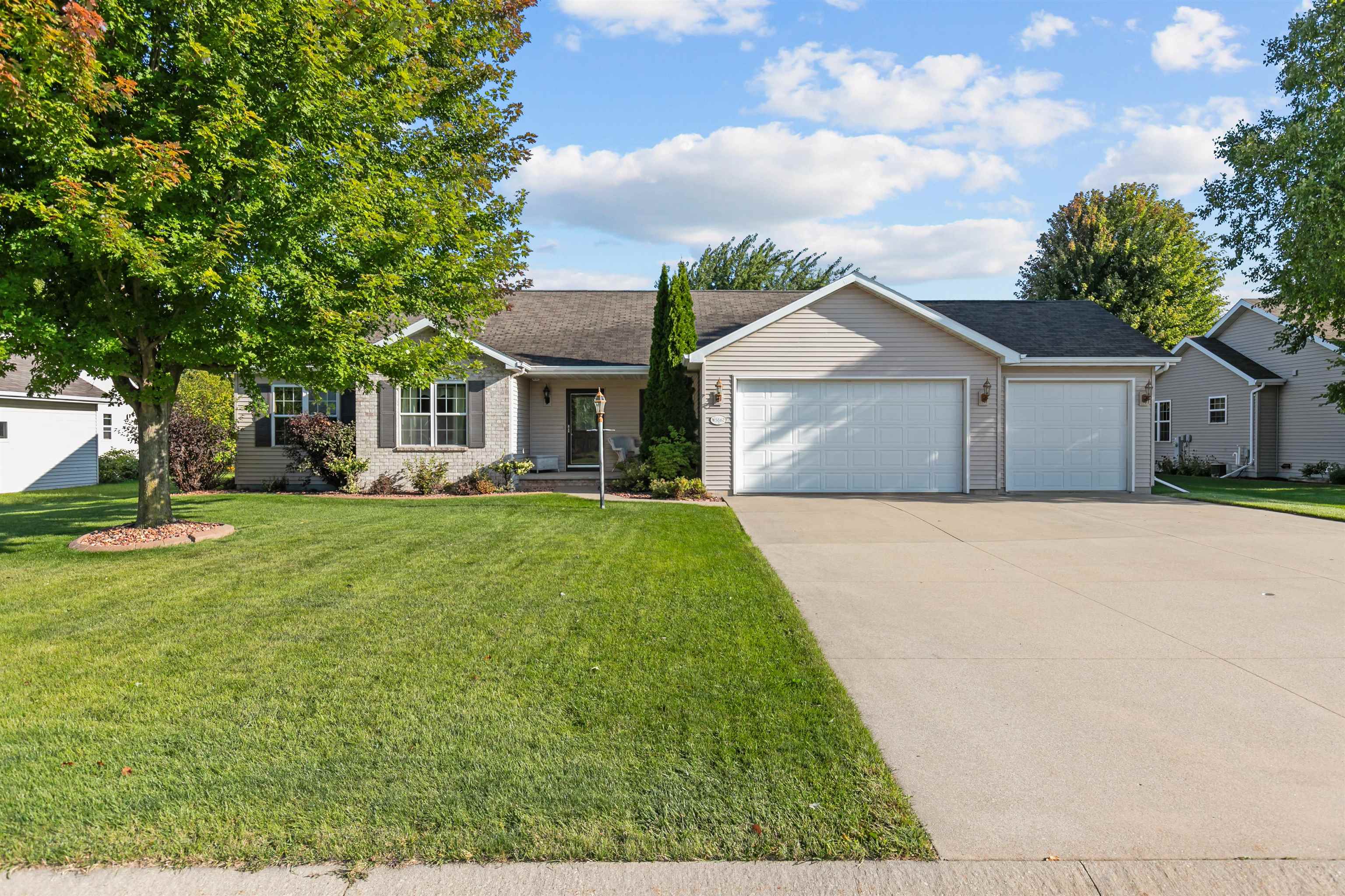 W5862 GERANIUM Drive