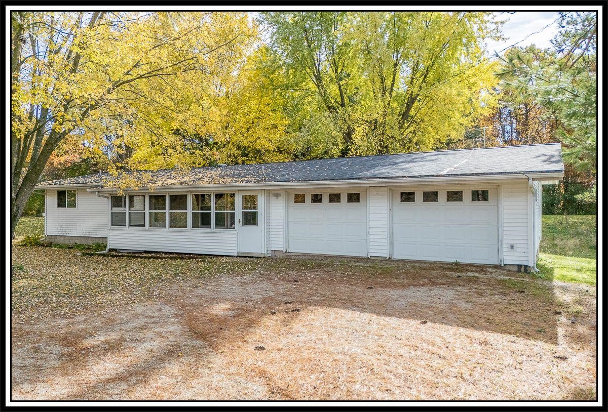 E1379 LARSON Road