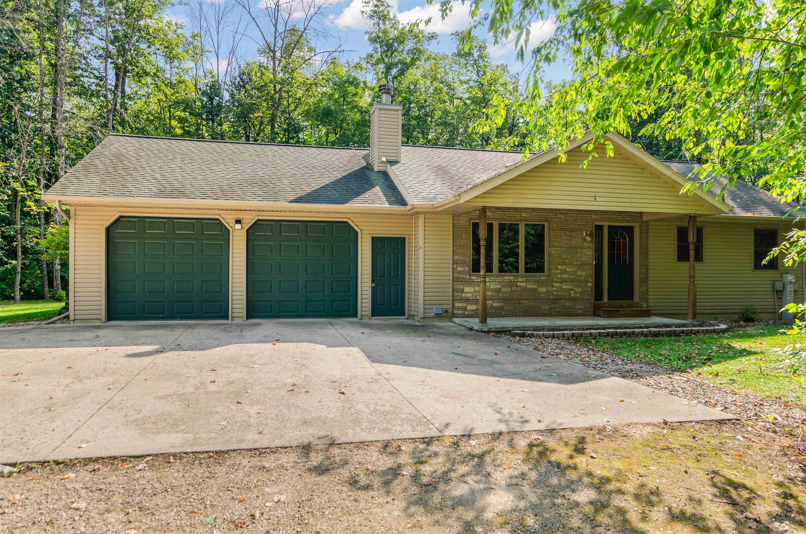 N4262 BASSWOOD Lane