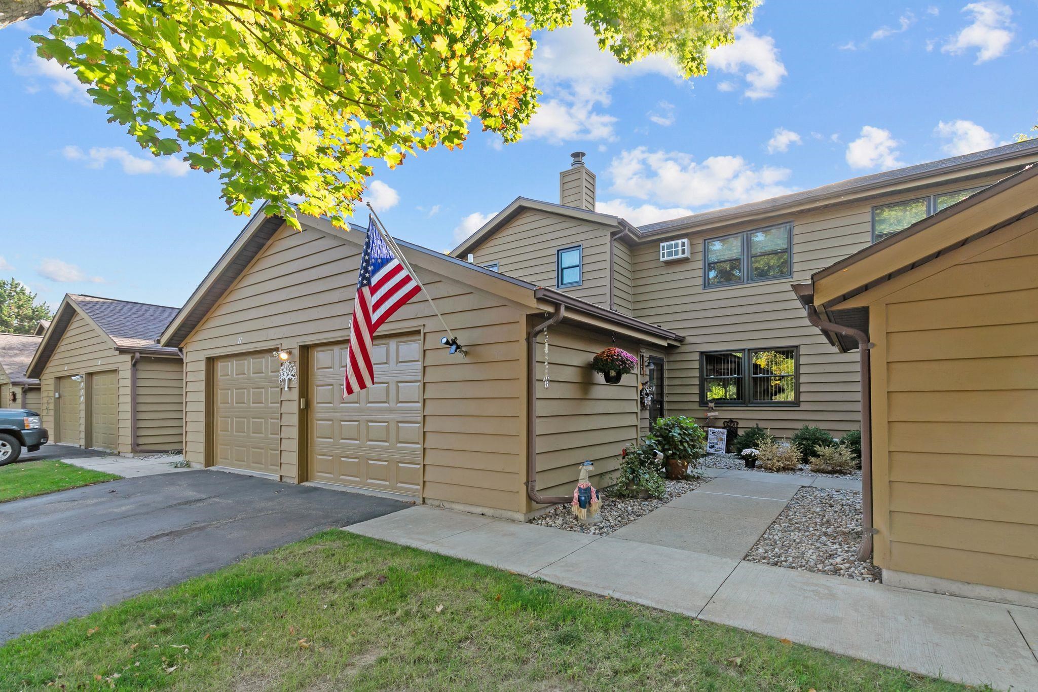 970 MANOR Drive Unit: 72