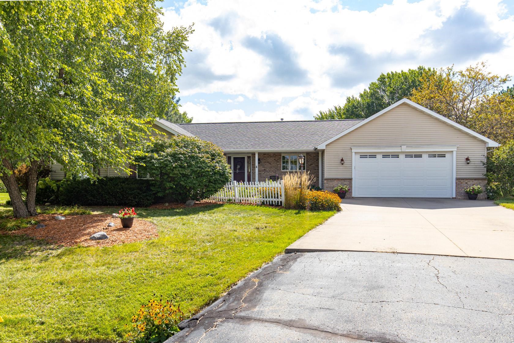W2567 RIDGEBROOK Court