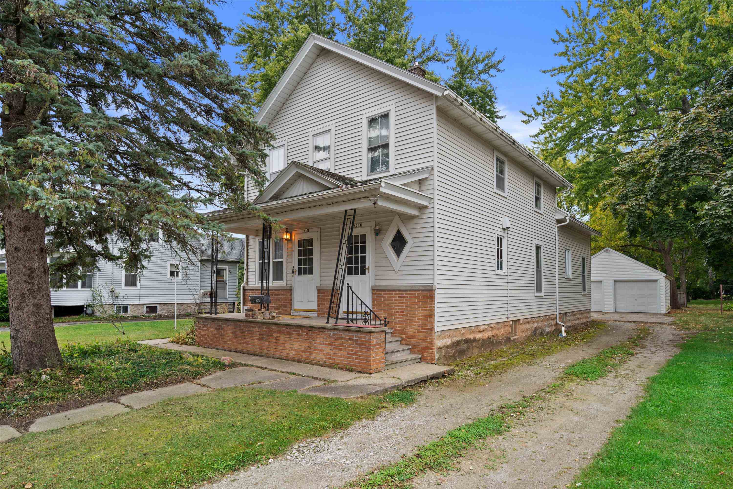 1825 MINNESOTA Street