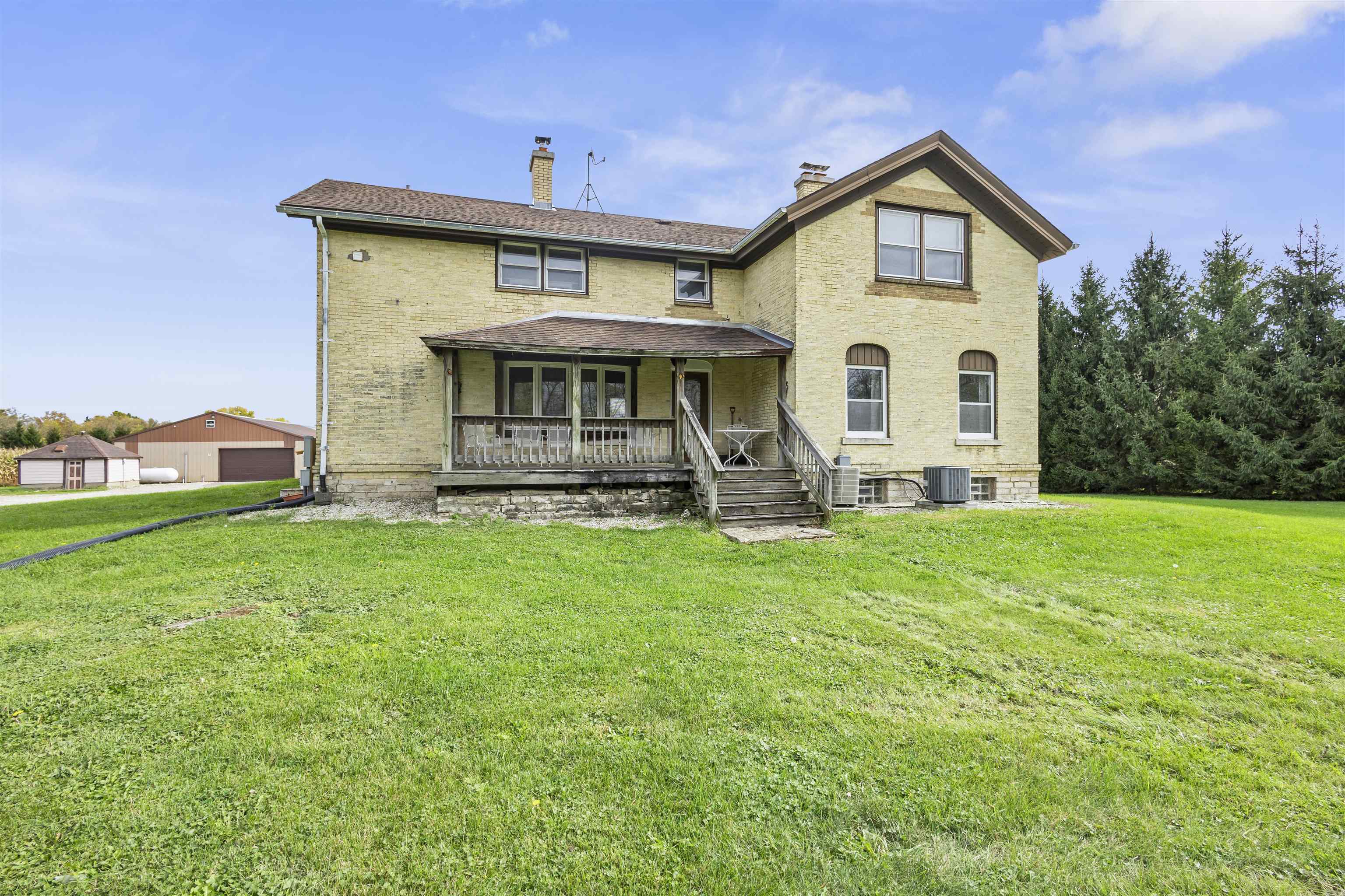 W227N8720 TAMARACK Road