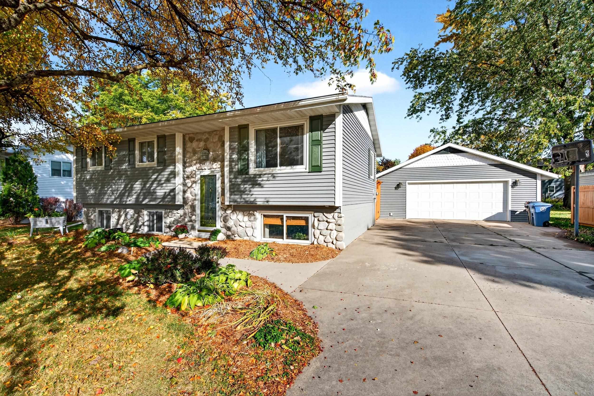 1318 BISCAYNE Drive
