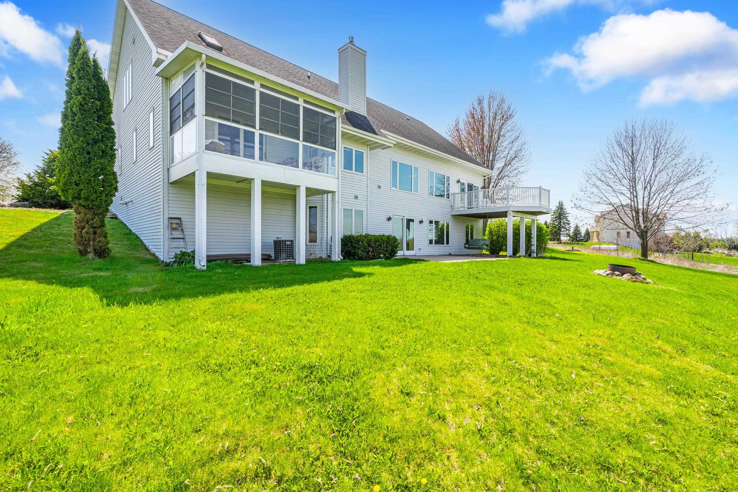 W8924 SPRING Road