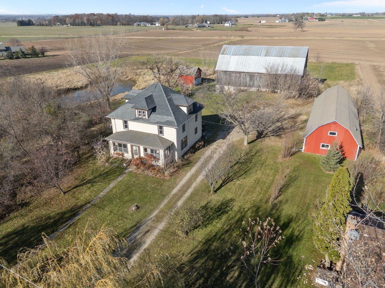 W3240 DUNDAS Road