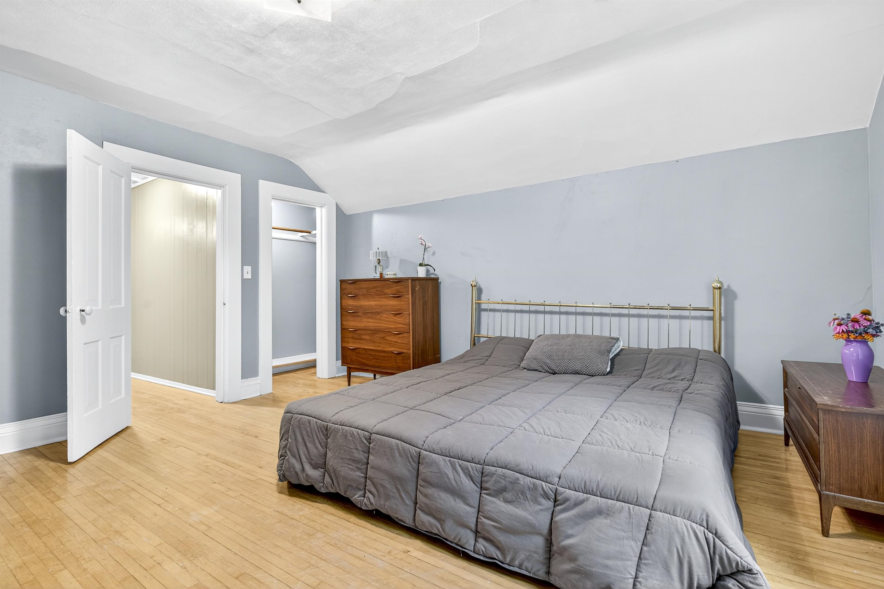 1145 ELMWOOD Avenue