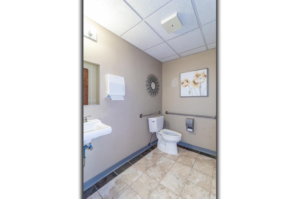 1620 N SHAWANO Street Unit: B