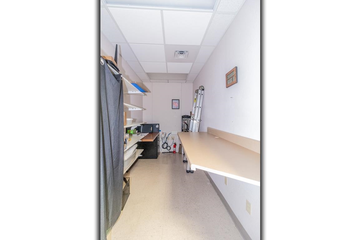 1620 N SHAWANO Street Unit: B