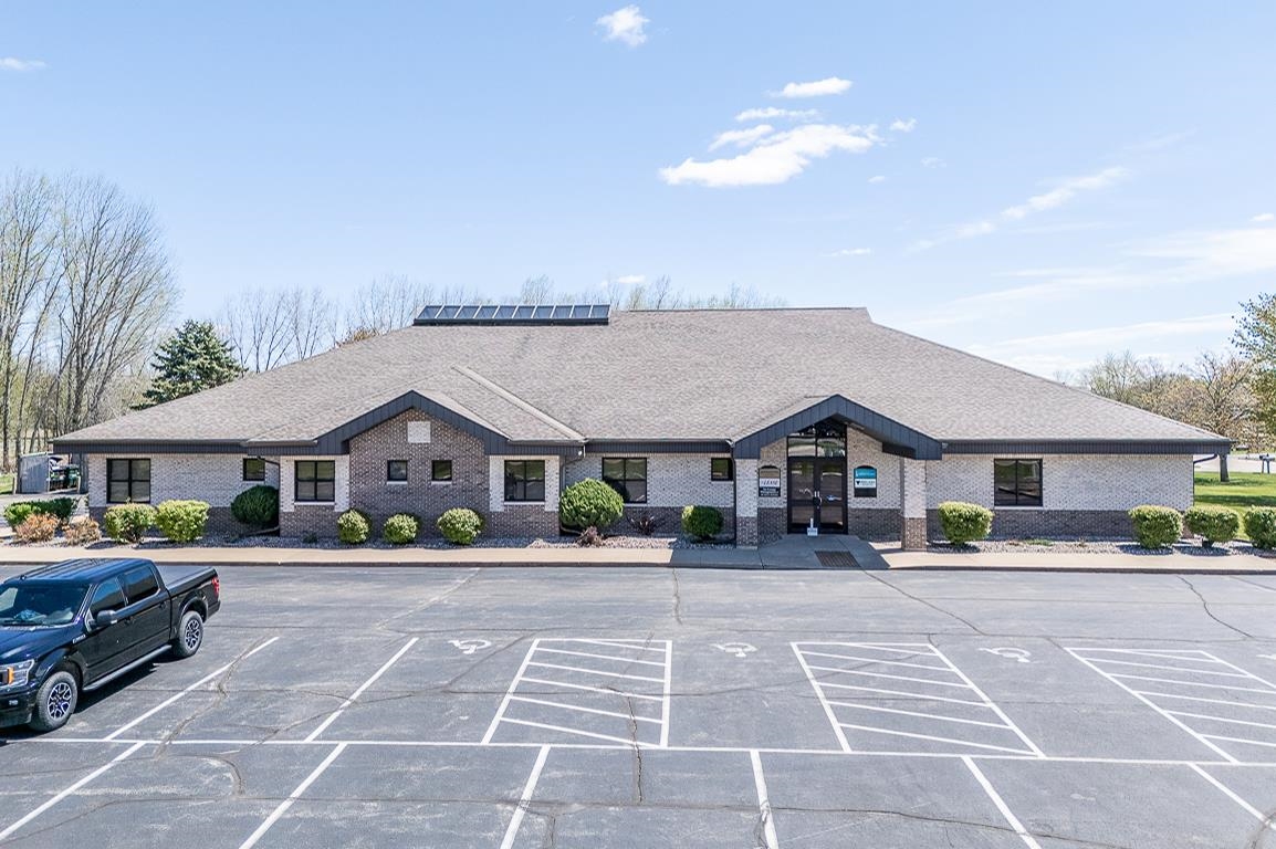 1620 N SHAWANO Street Unit: B