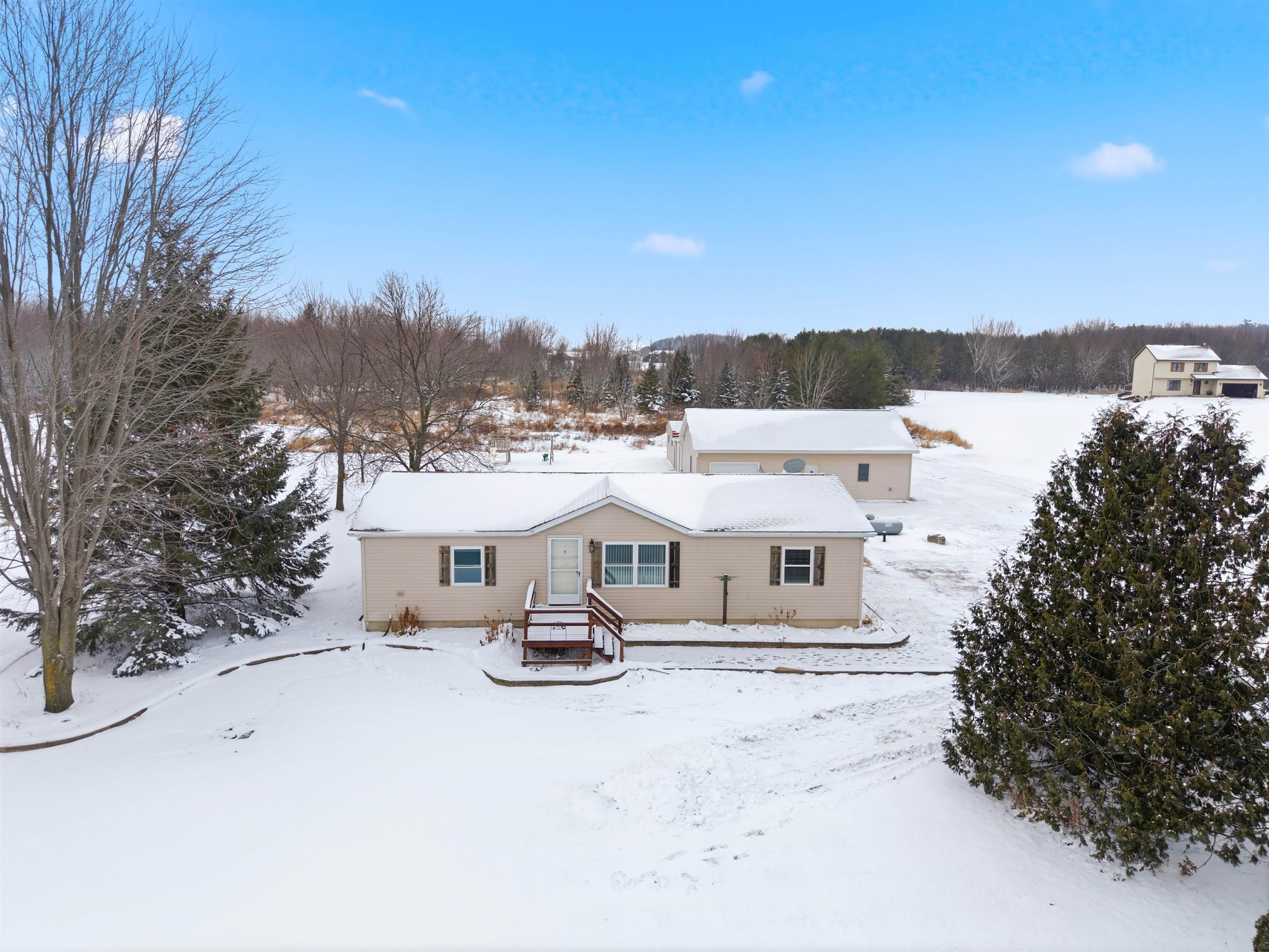 W5244 CTY RD S