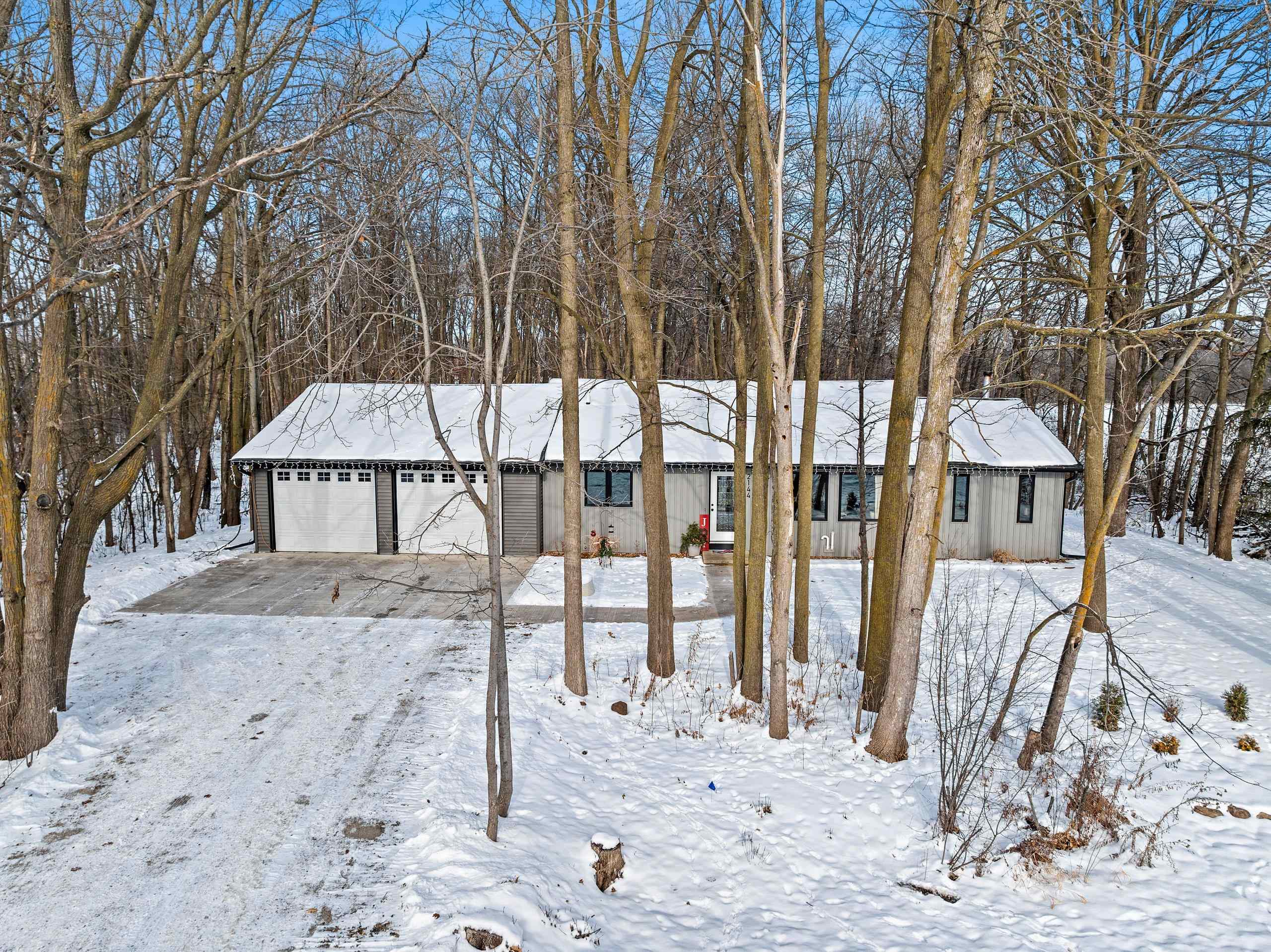 2144 E SHADY Lane