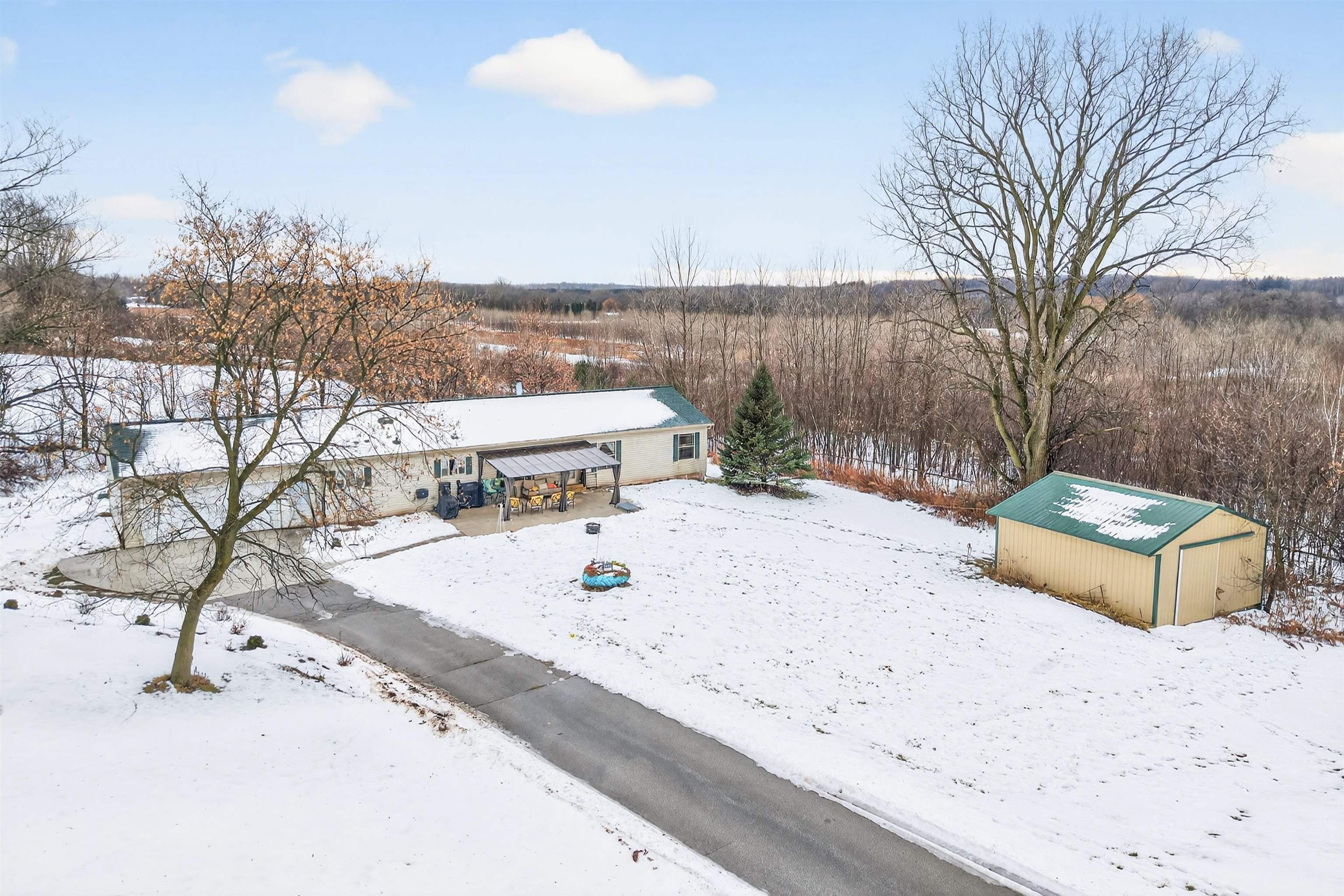 N6223 COUNTY RD E
