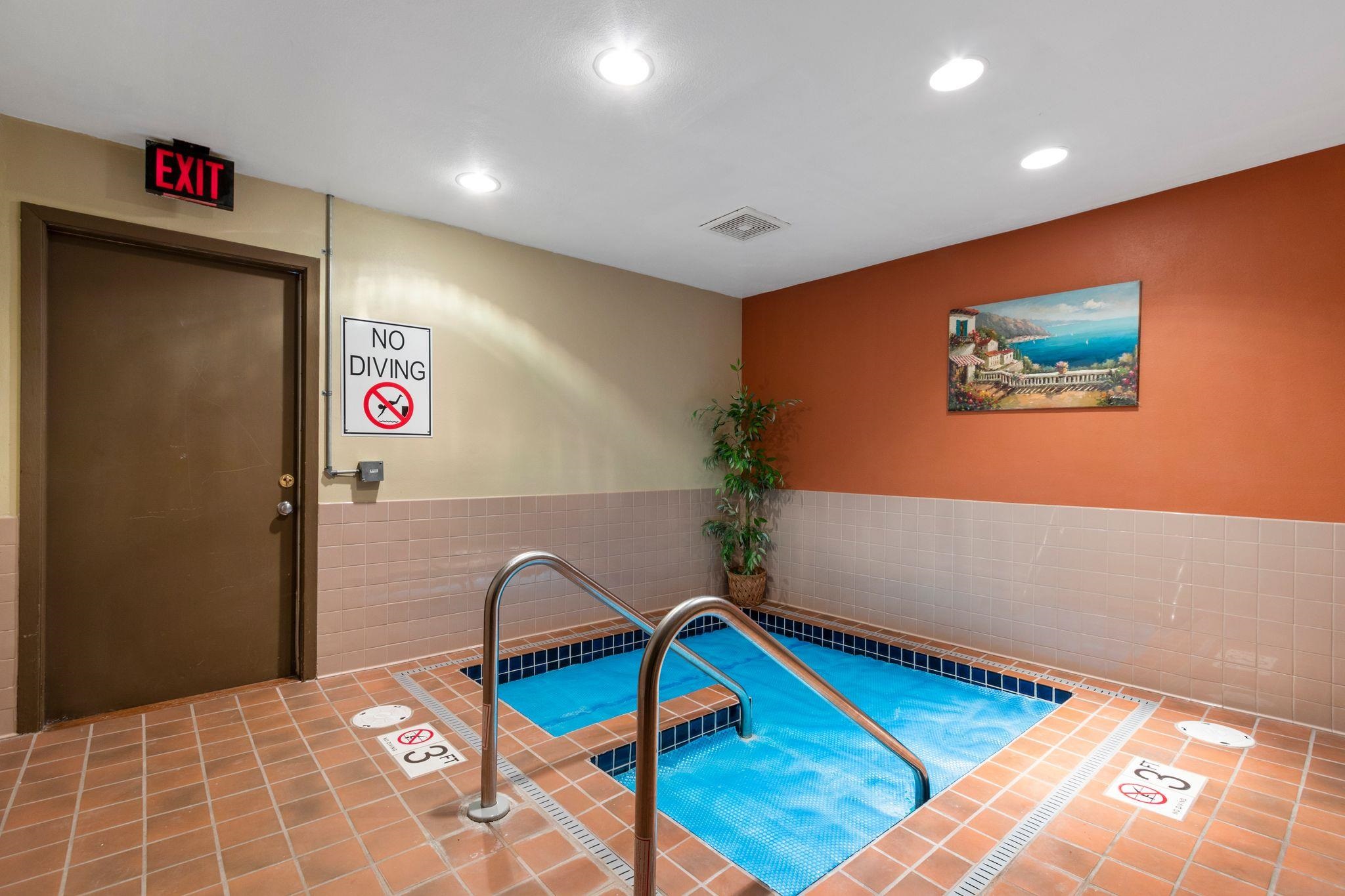 921 BABCOCK Street Unit: 11