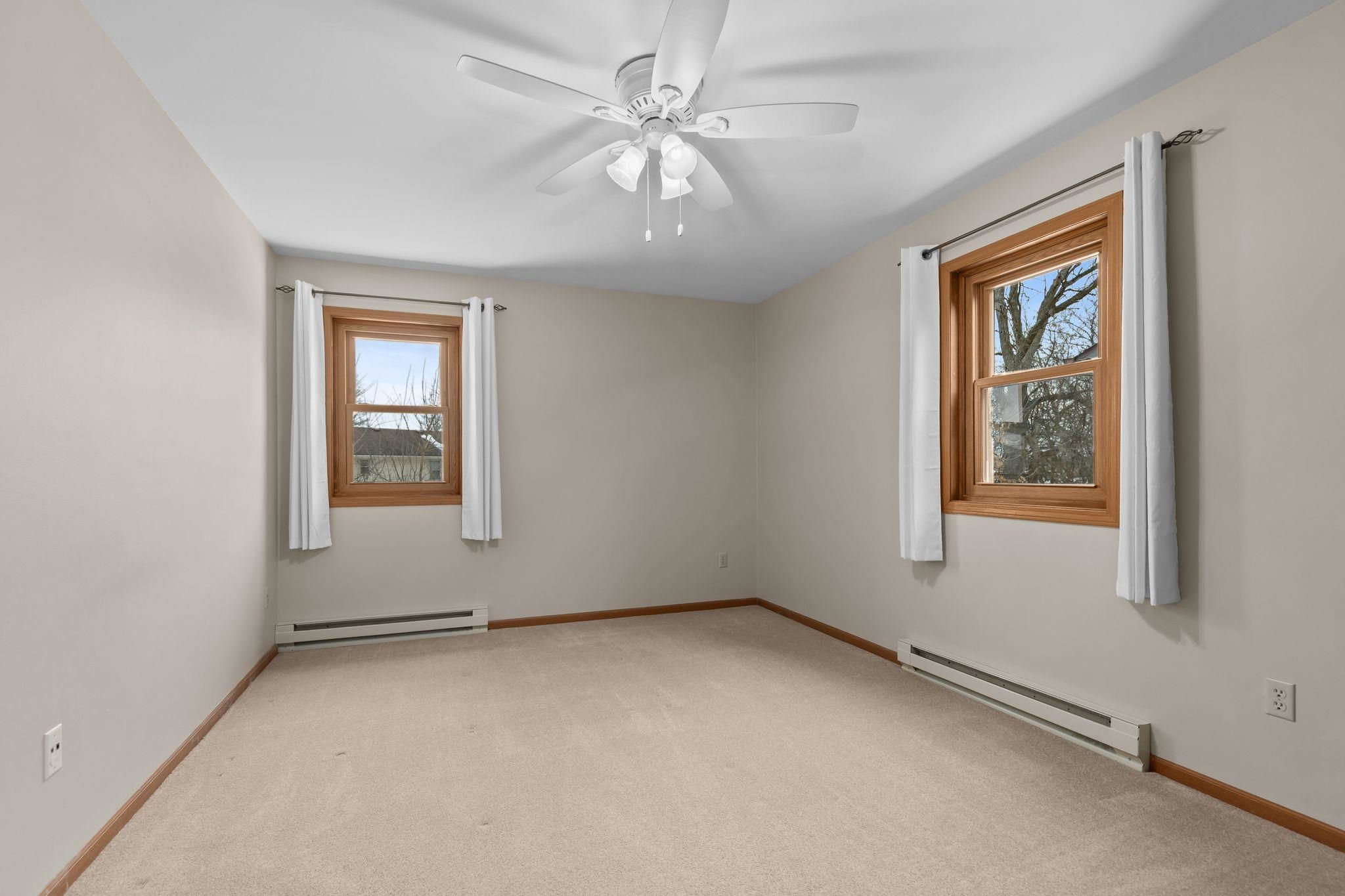 921 BABCOCK Street Unit: 11