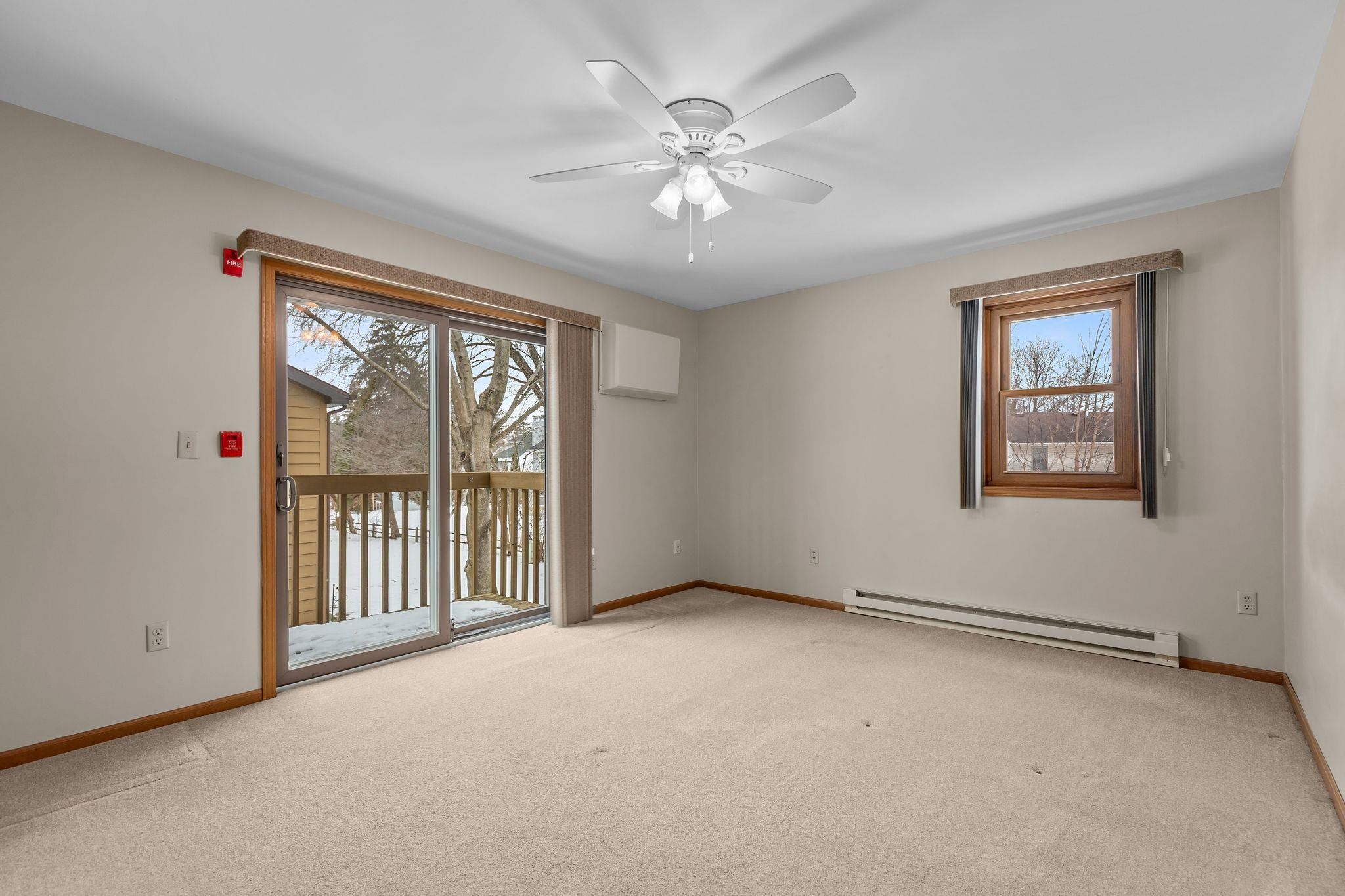 921 BABCOCK Street Unit: 11