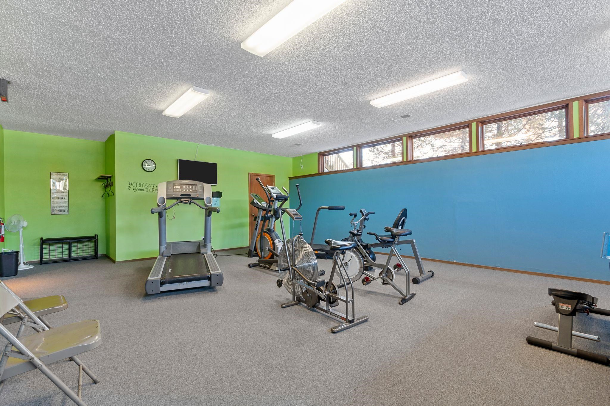 921 BABCOCK Street Unit: 11