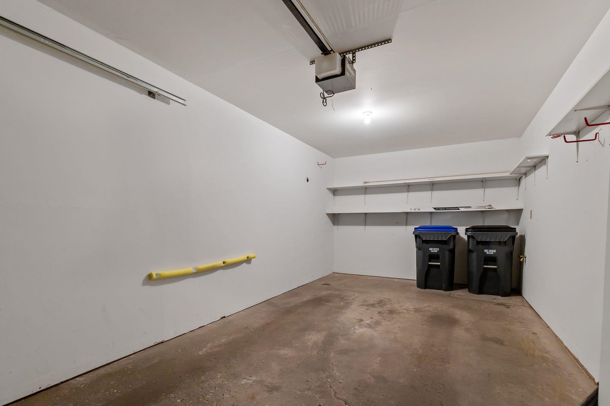 921 BABCOCK Street Unit: 11