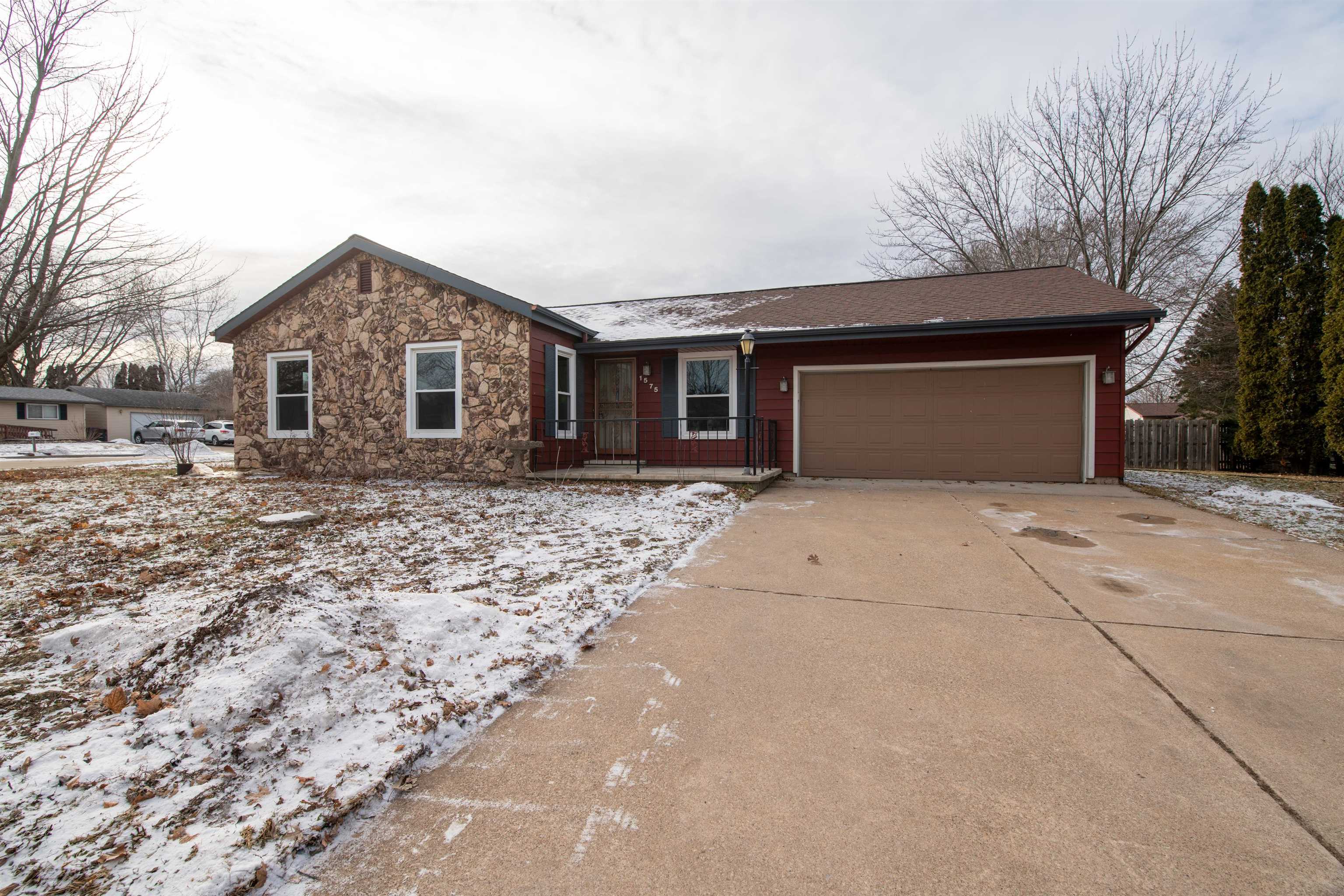 1575 COVINGTON Drive