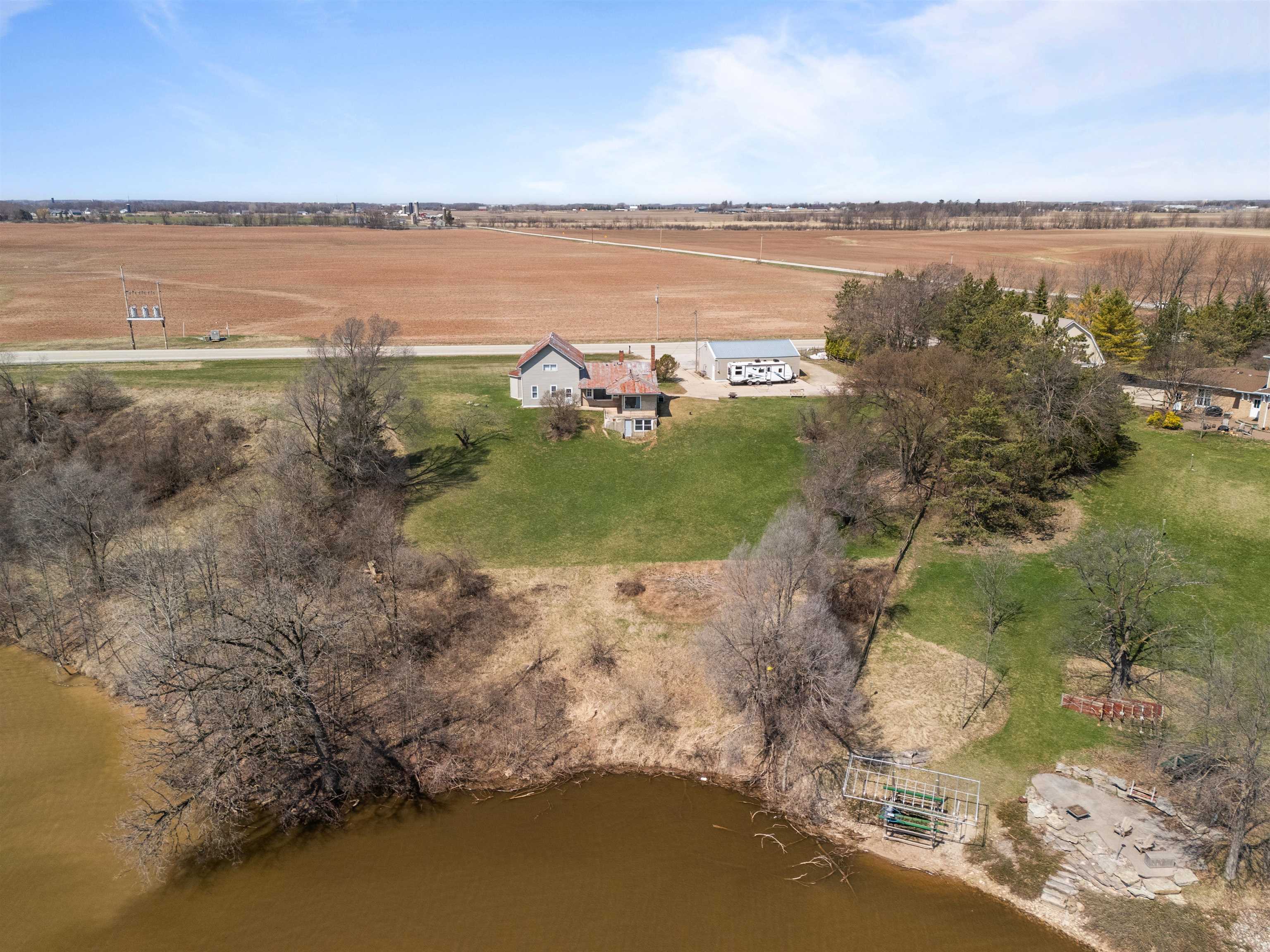 3829 LOST DAUPHIN Road