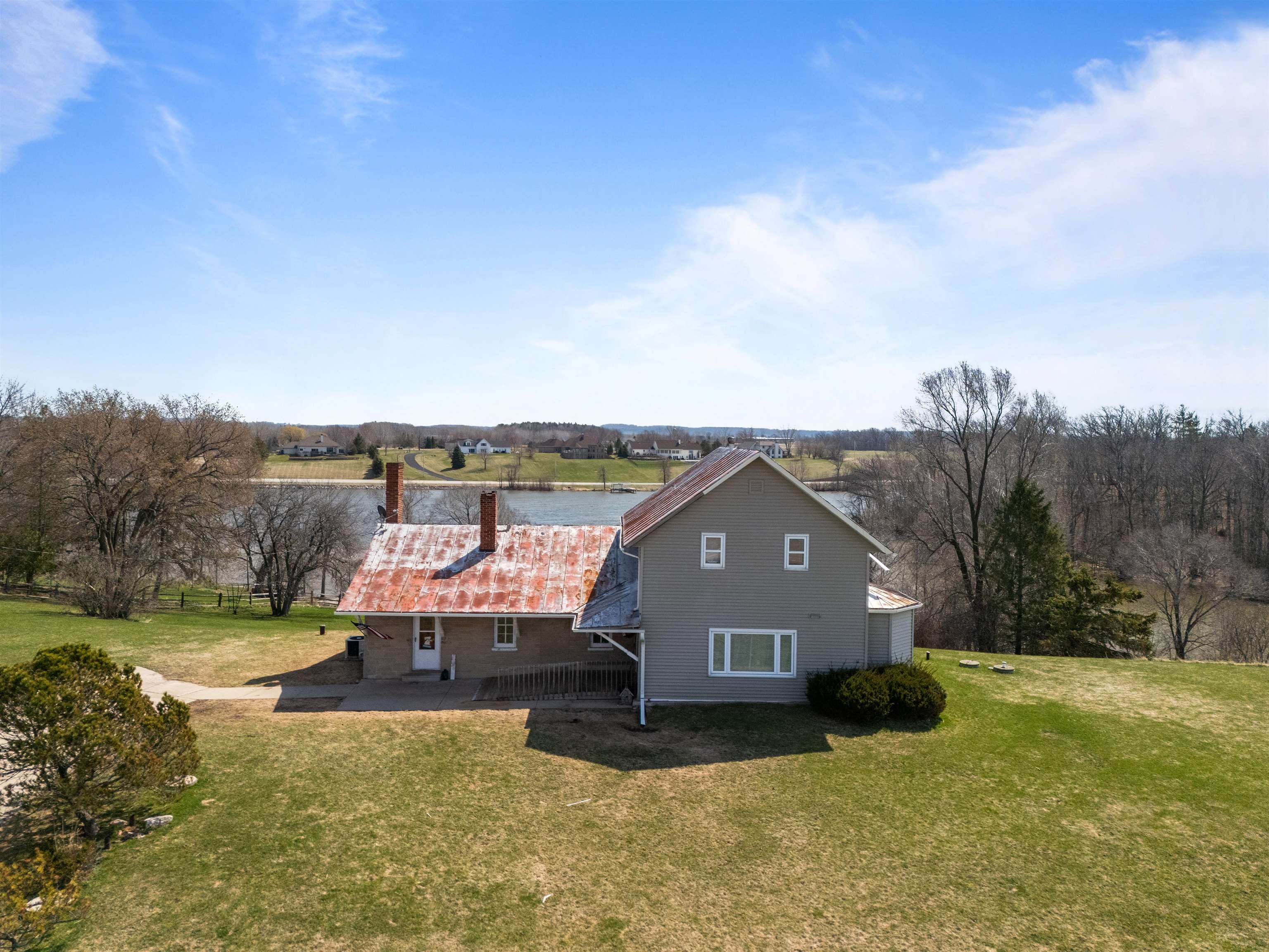 3829 LOST DAUPHIN Road