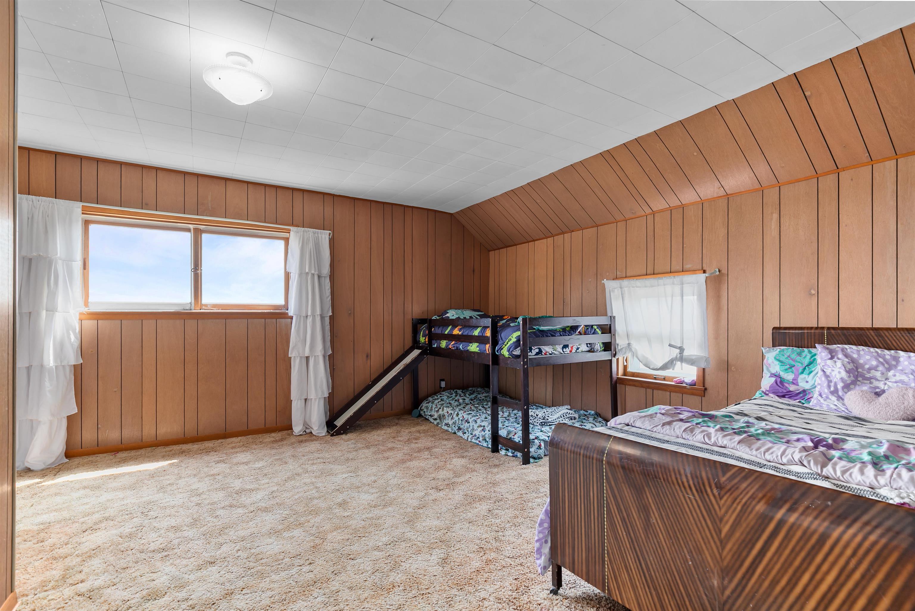 3829 LOST DAUPHIN Road