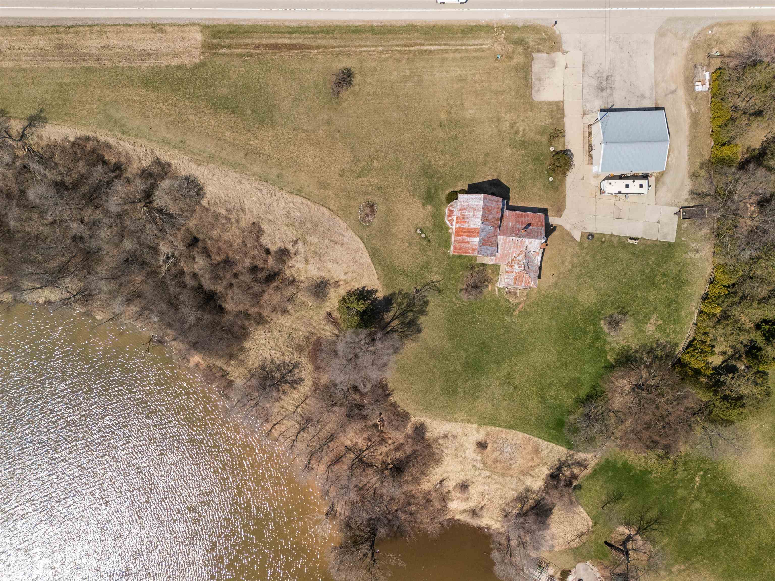 3829 LOST DAUPHIN Road
