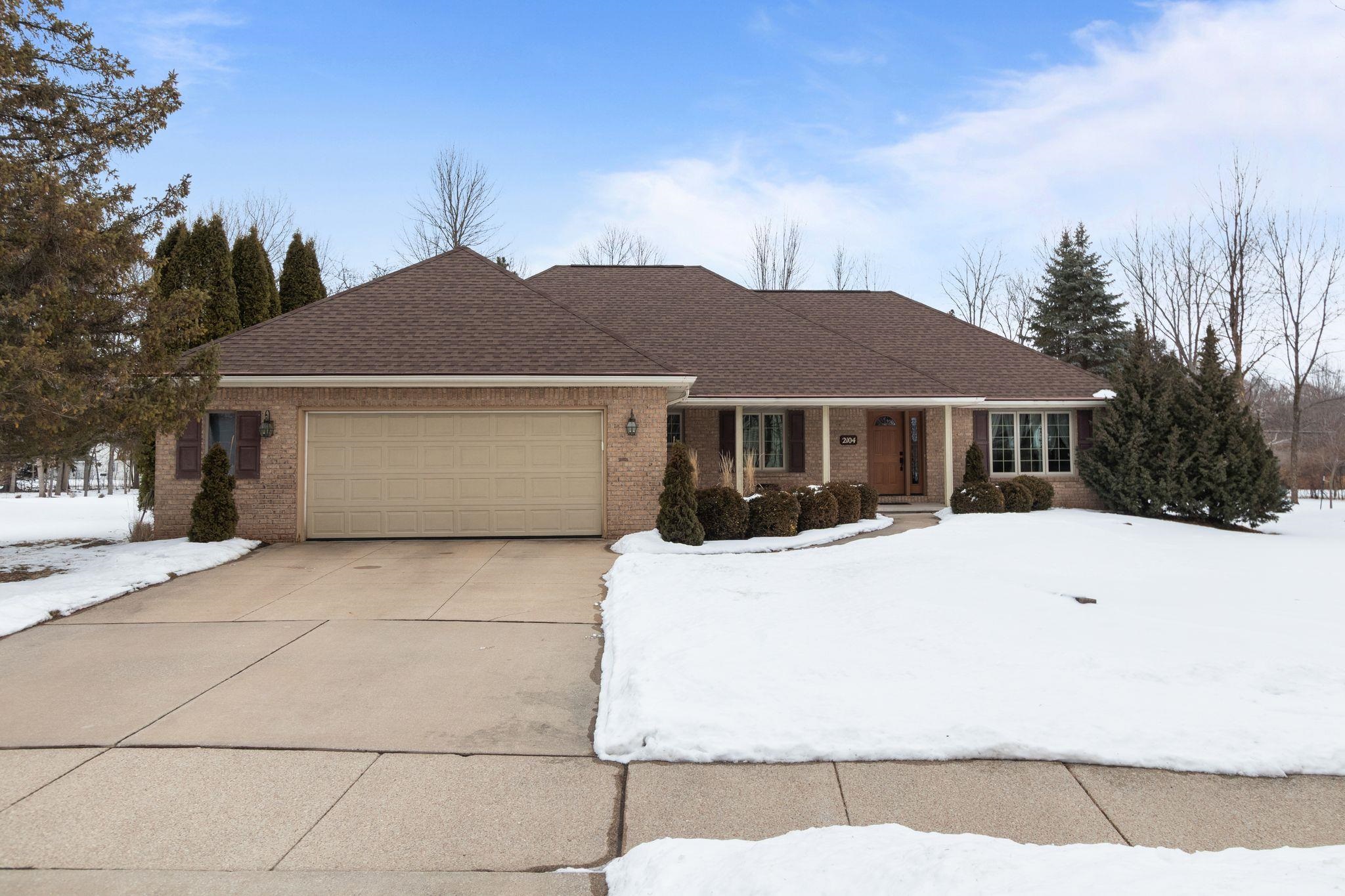 2104 STAFFORD Lane