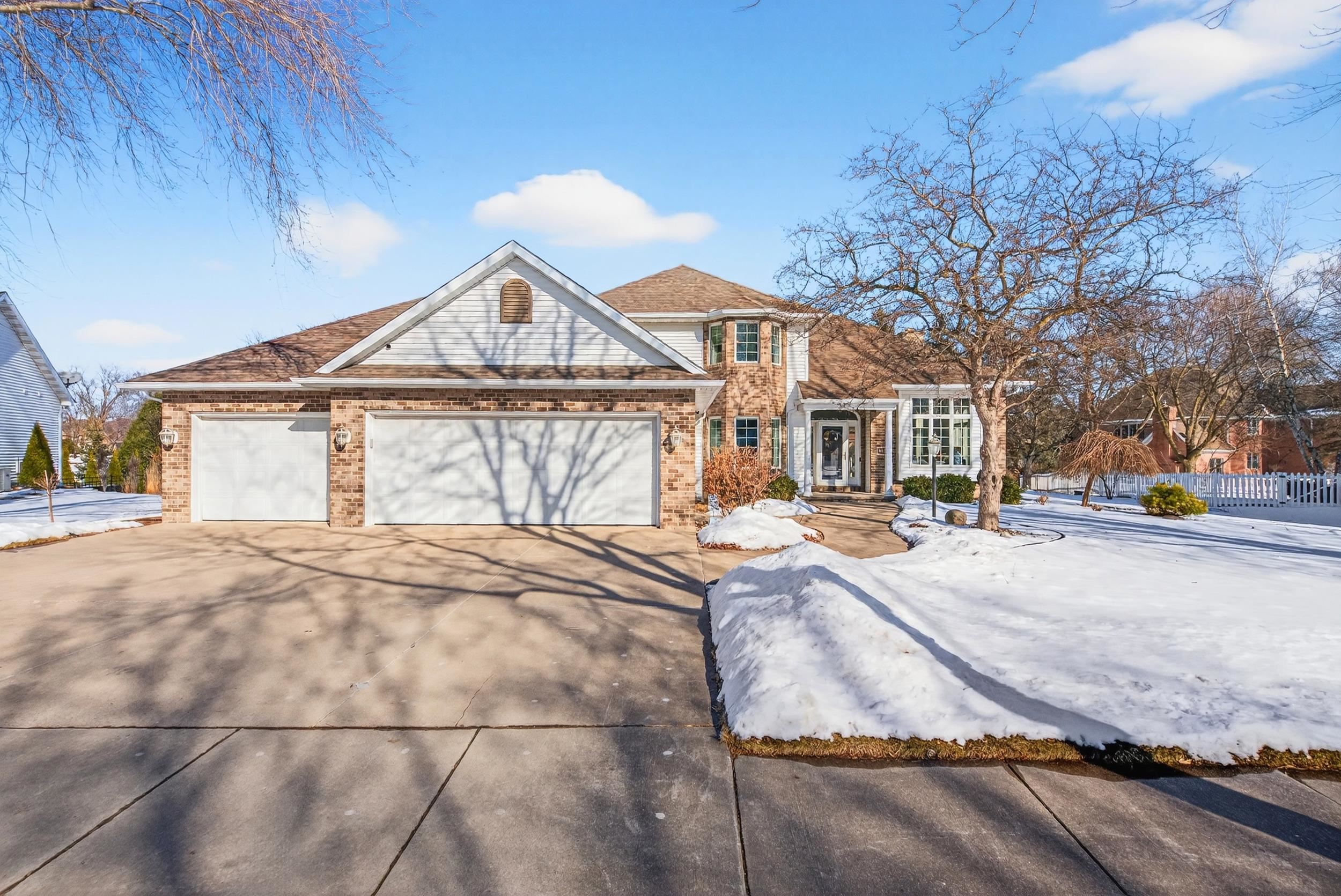 4124 N WEDGEWOOD Drive